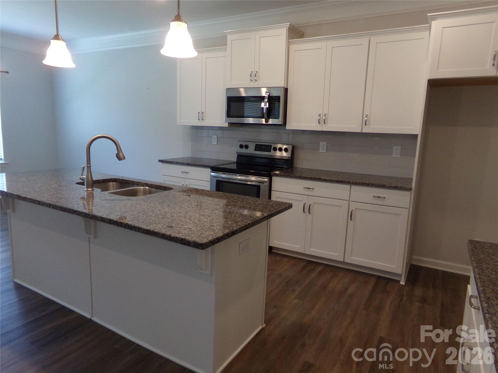 517 Ardsley Drive — Locust