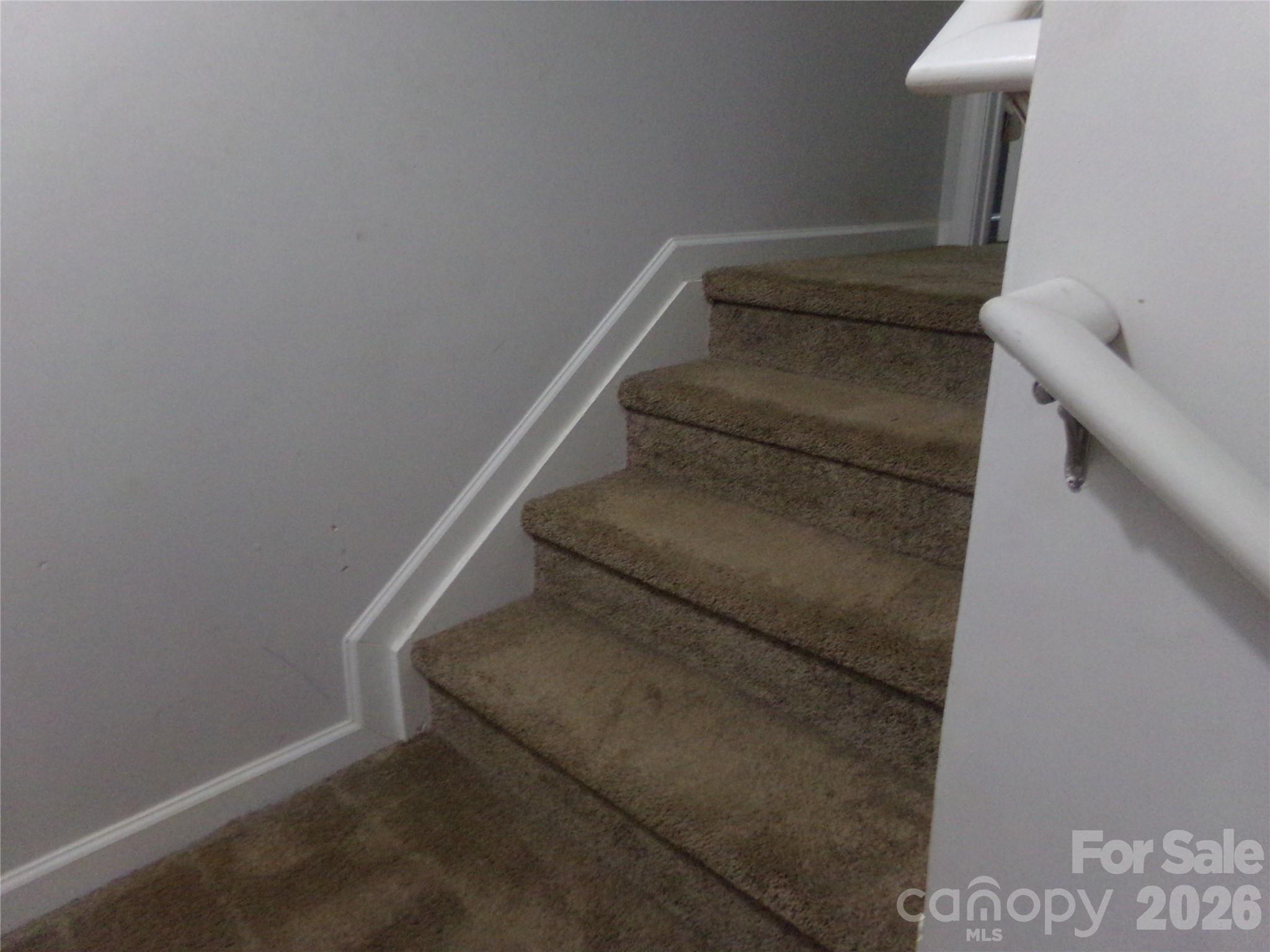 517 Ardsley Drive — Locust