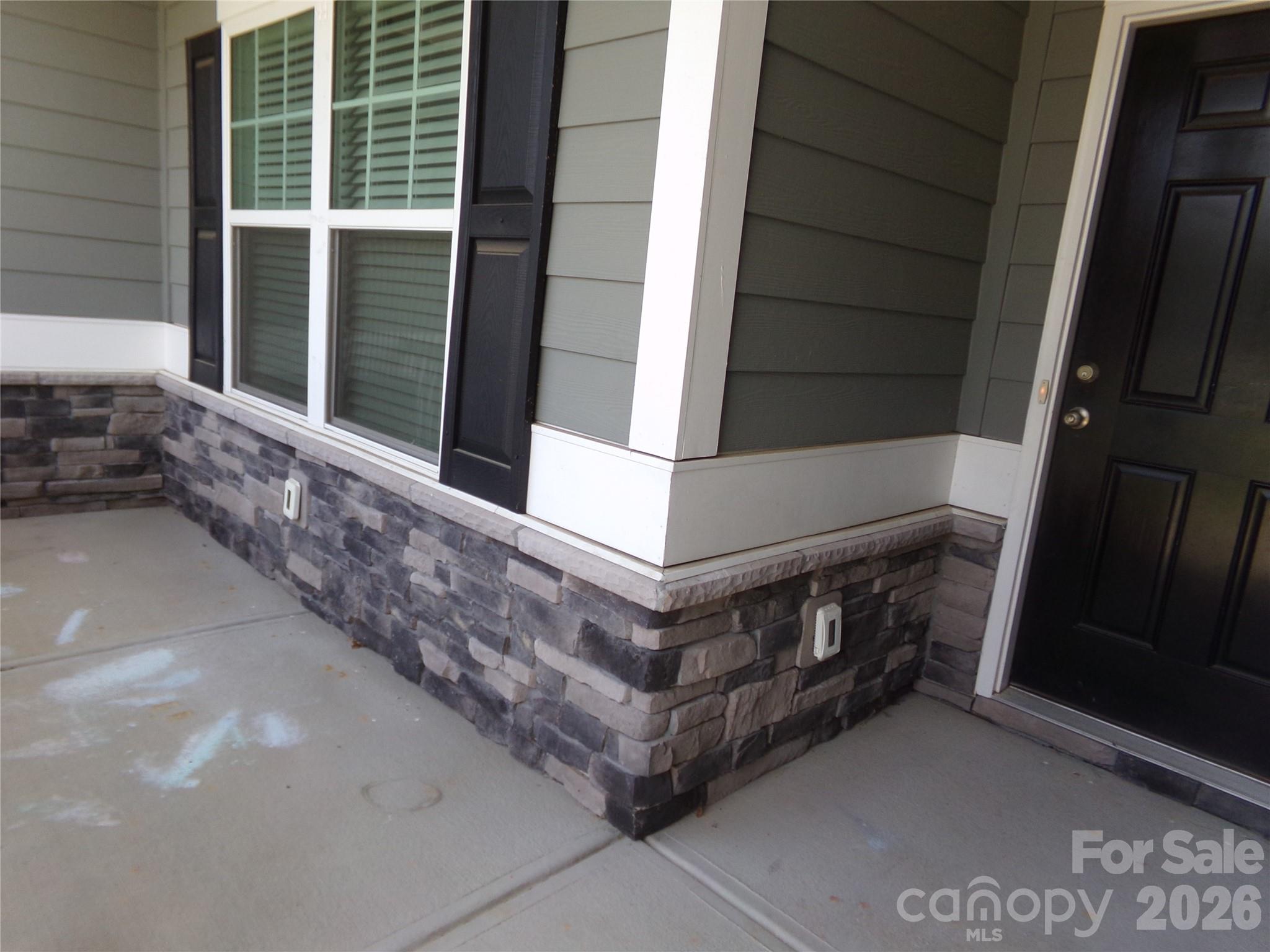 517 Ardsley Drive — Locust
