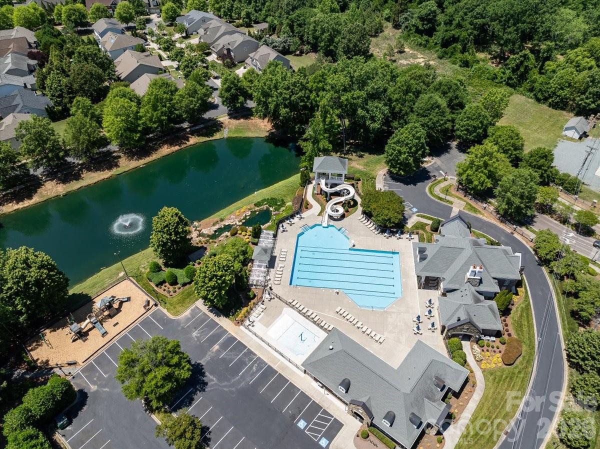 2702 Cecily Court — Waxhaw