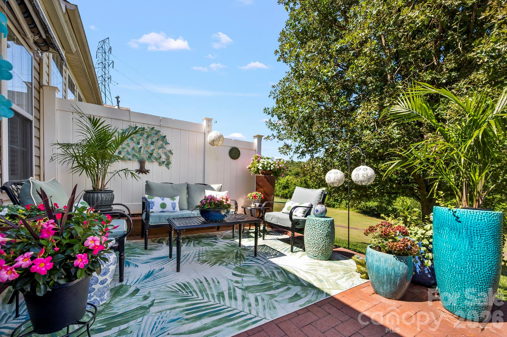 222 Troonsway Road — Winston Salem