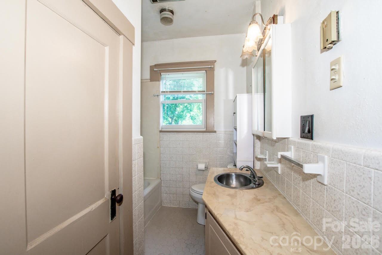 801 4th Street — Spencer