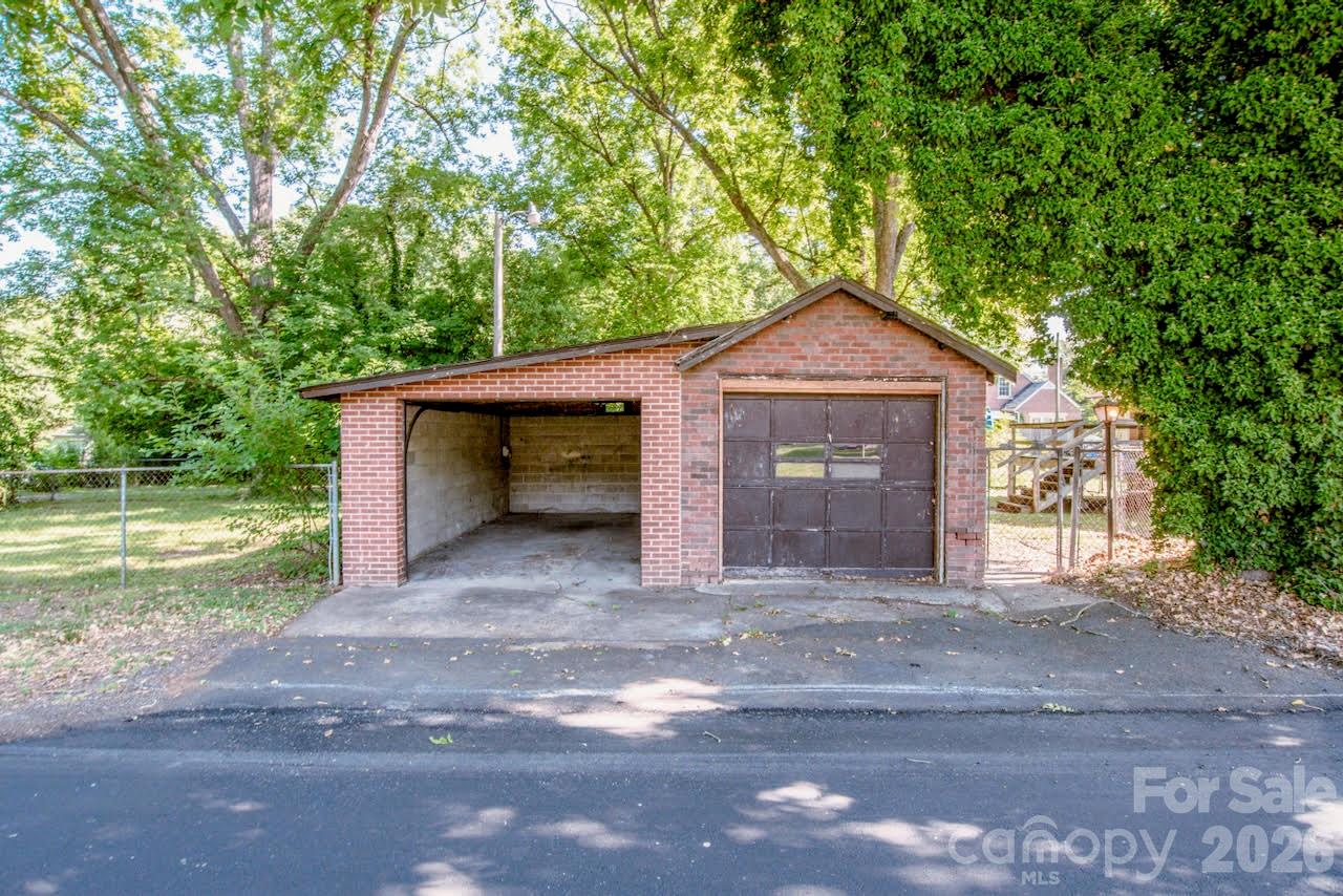 801 4th Street — Spencer