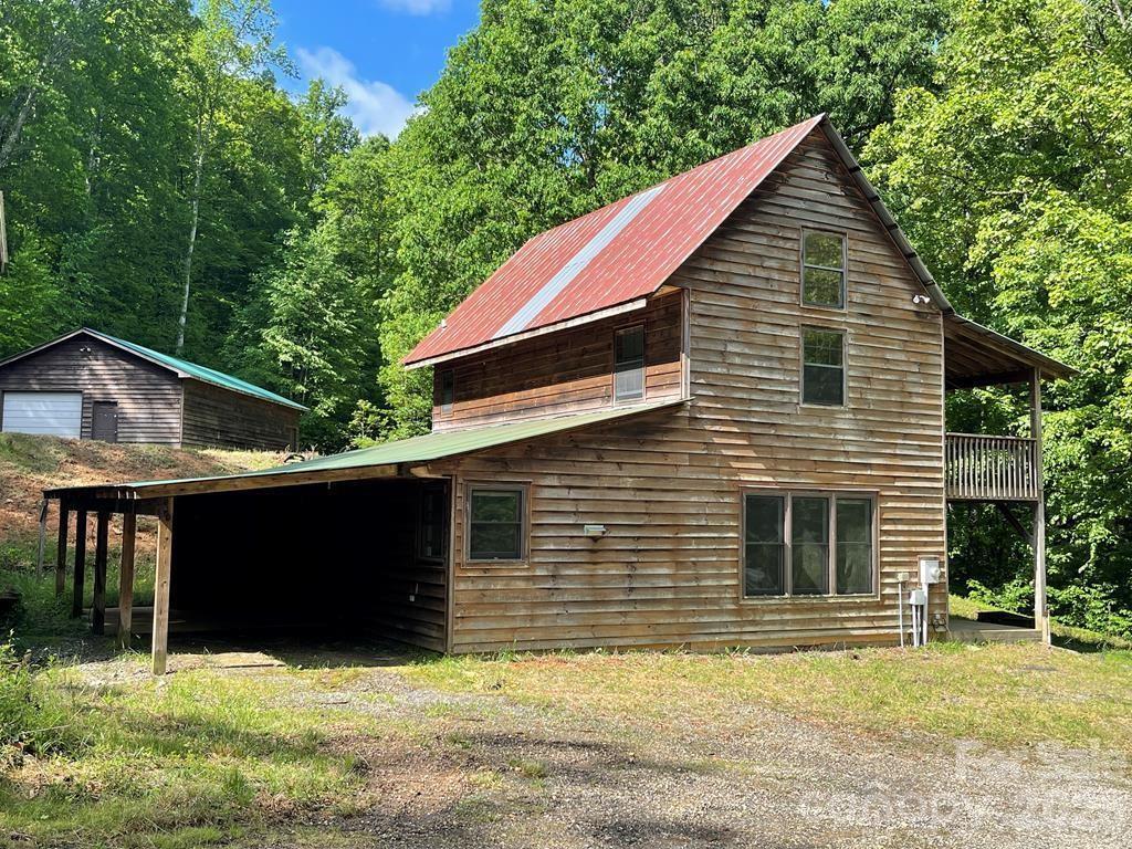 930 Copperhead Cove — Sylva