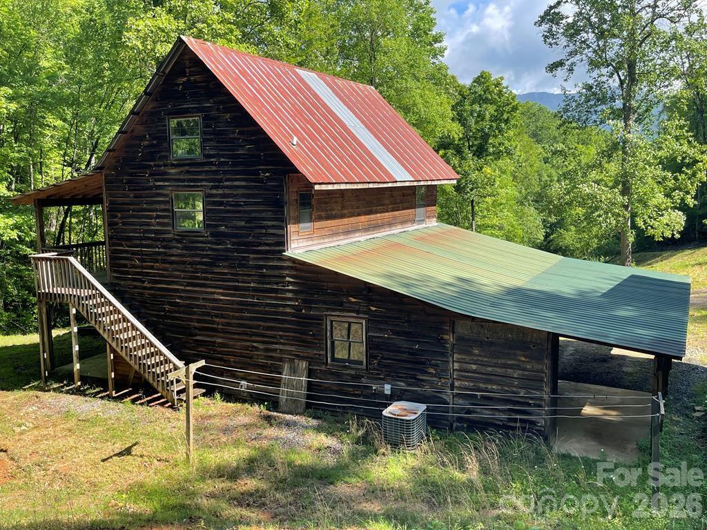 930 Copperhead Cove — Sylva