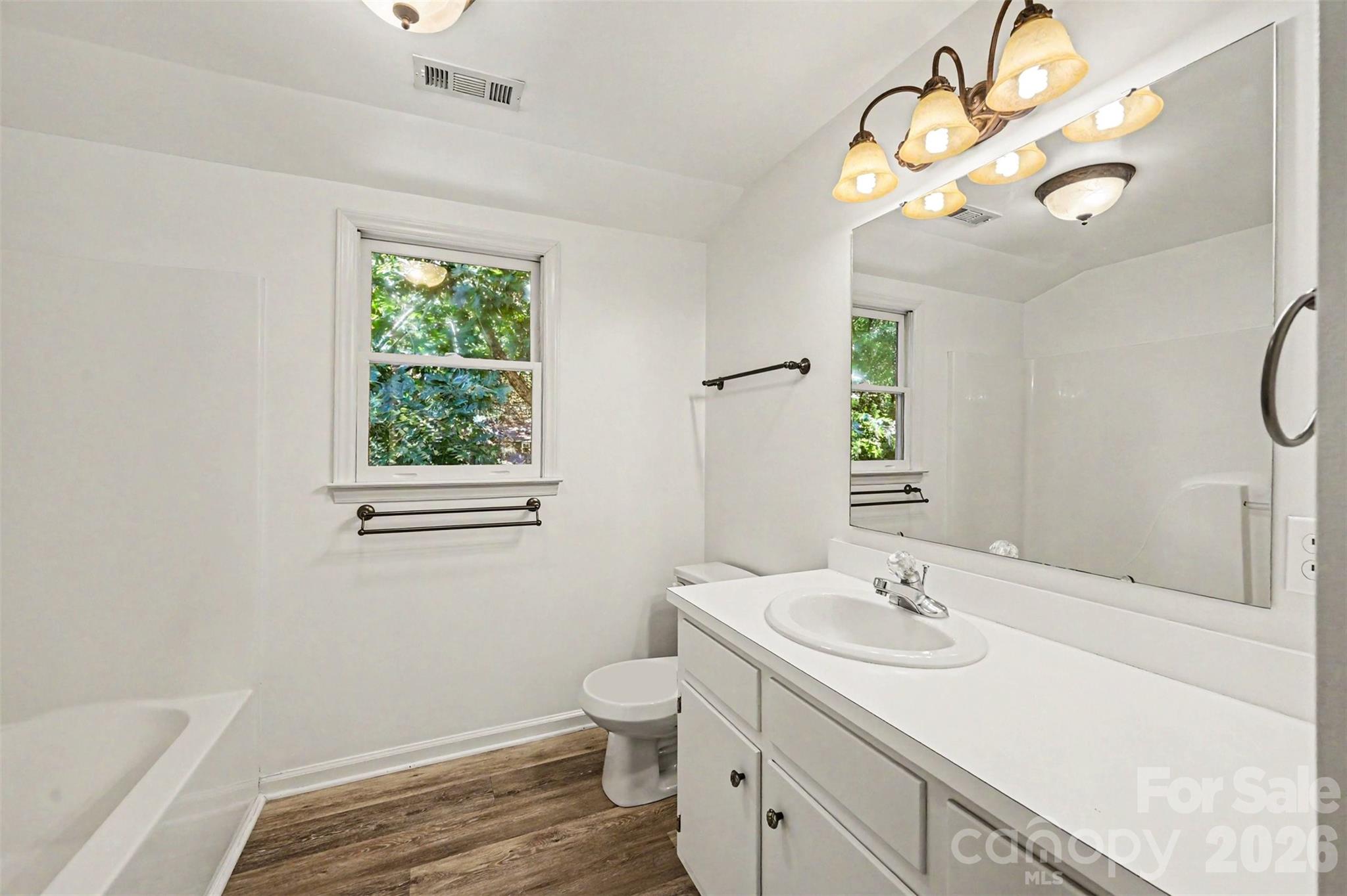 9624 Forest Drive — Charlotte