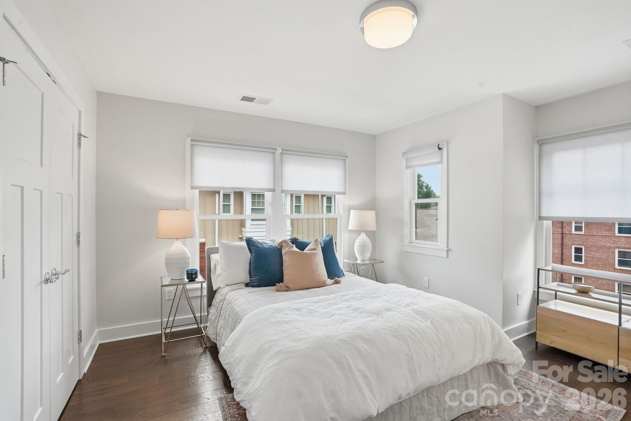 1024 Wesley Park Lane — Charlotte