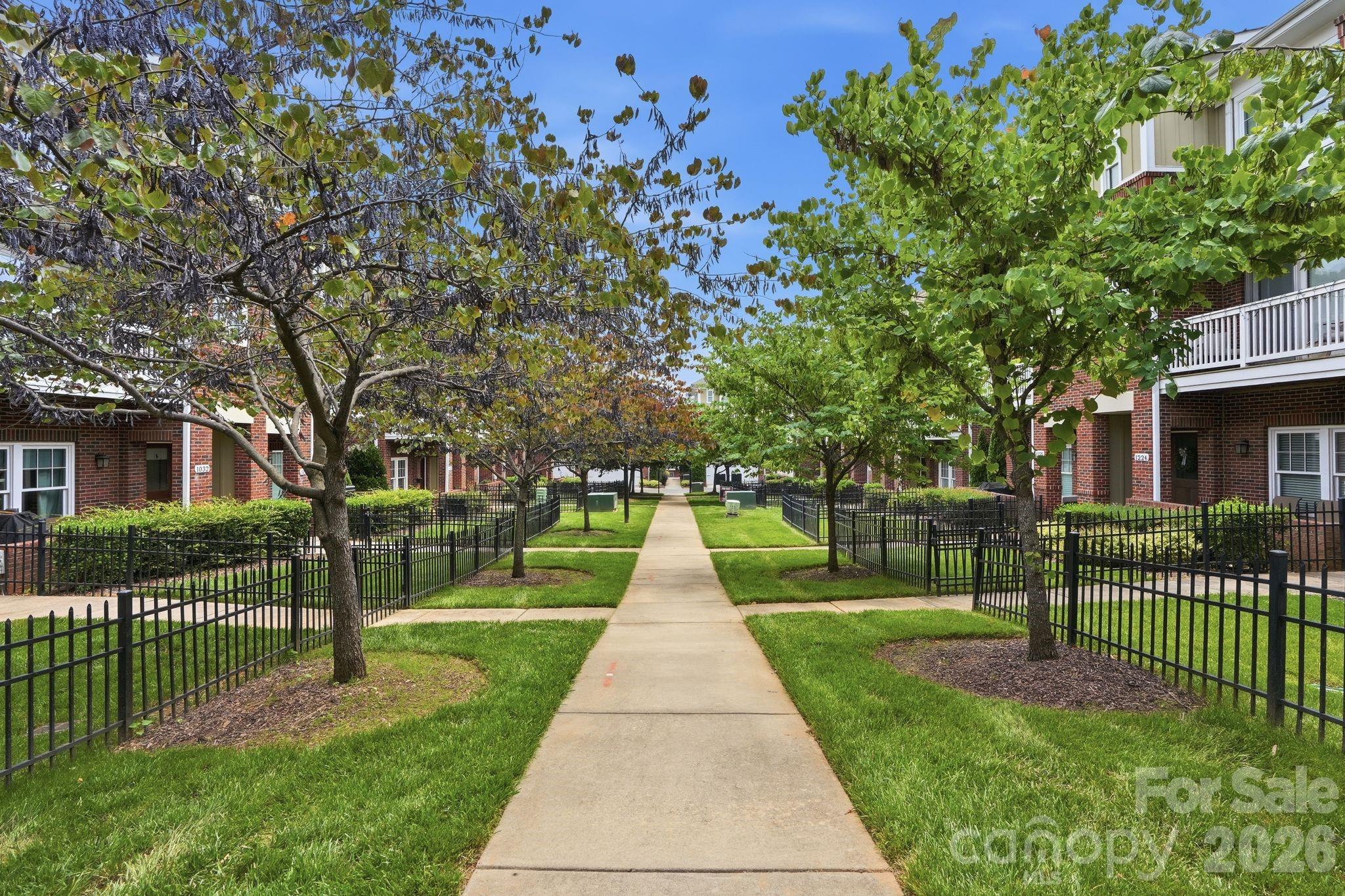 1024 Wesley Park Lane — Charlotte