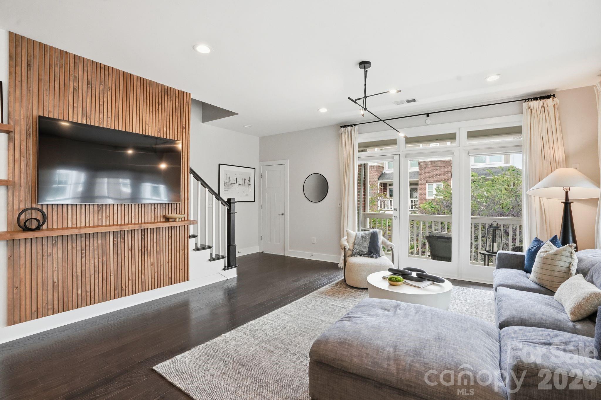 1024 Wesley Park Lane — Charlotte
