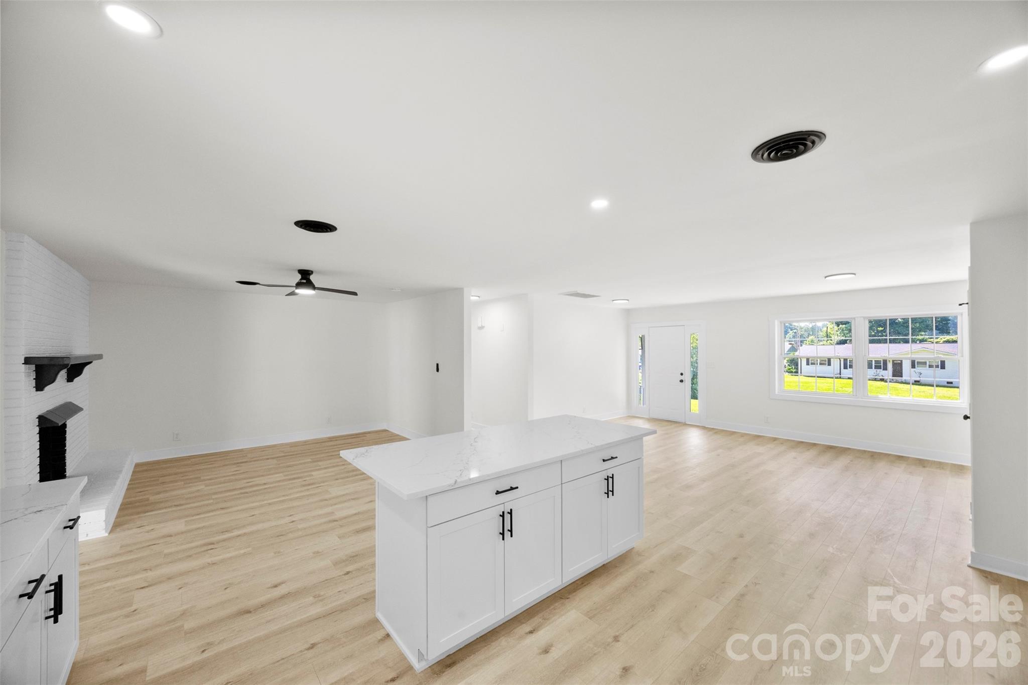 5421 Maplewood Lane — Charlotte