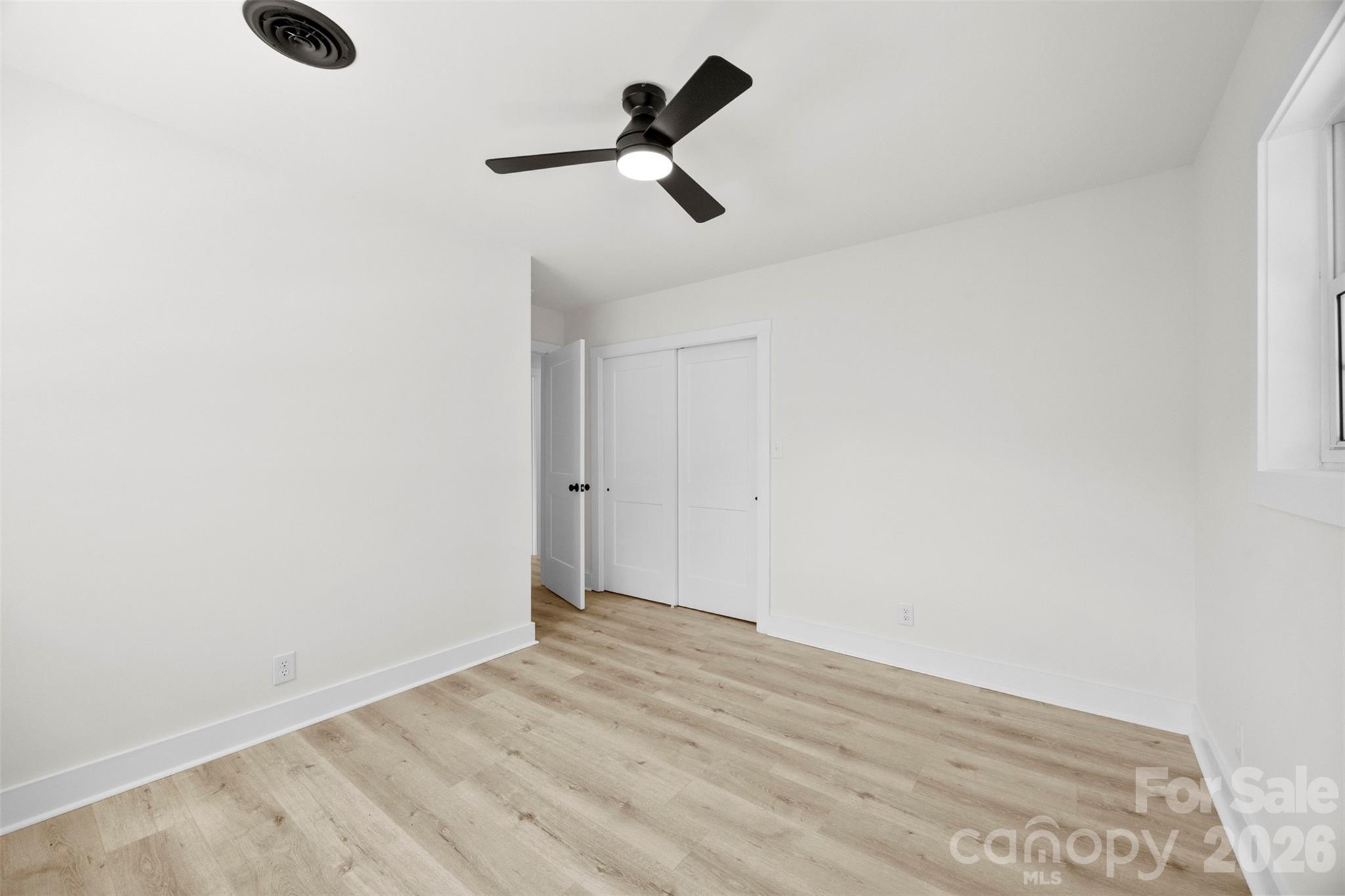 5421 Maplewood Lane — Charlotte