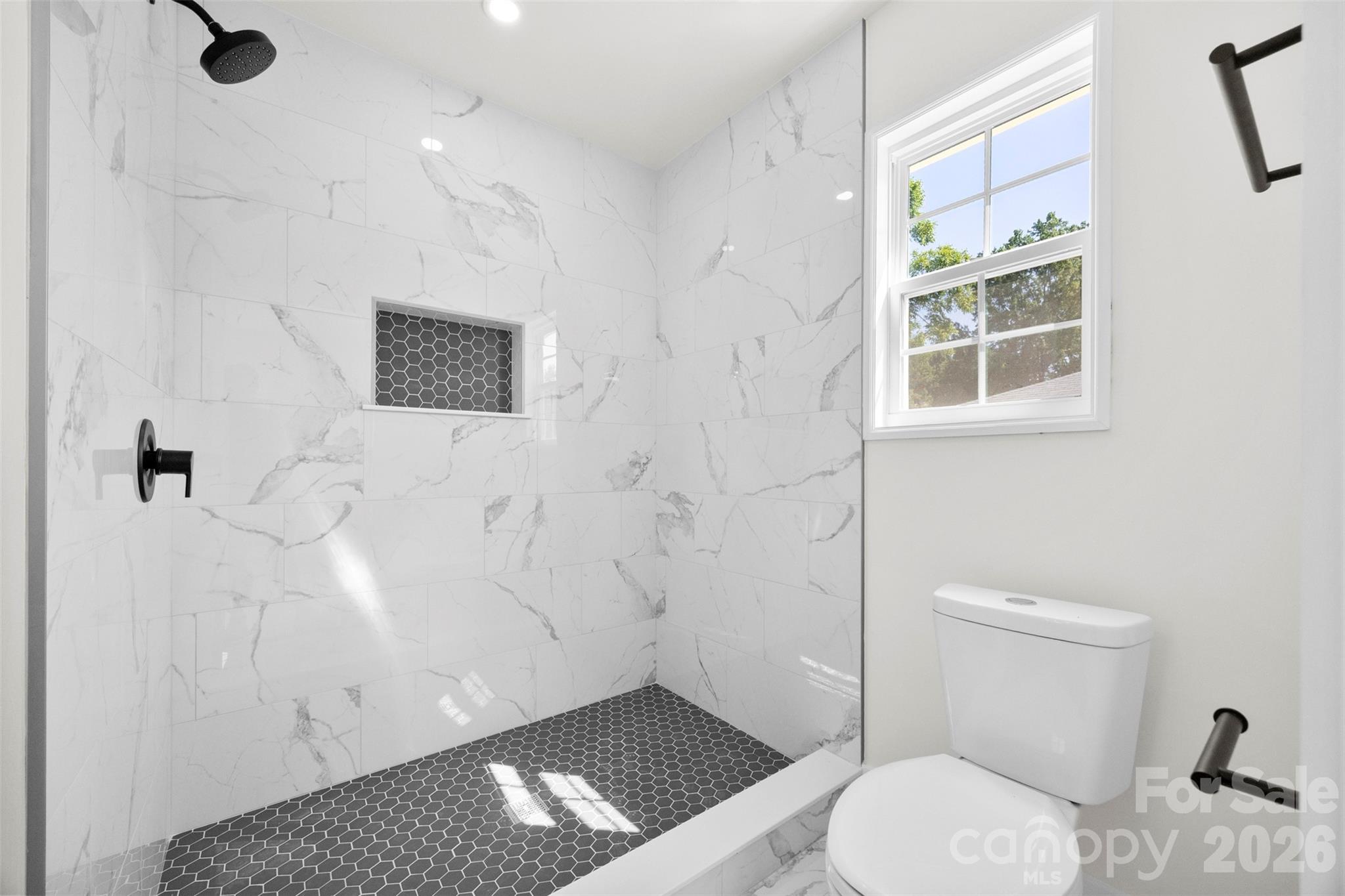 5421 Maplewood Lane — Charlotte