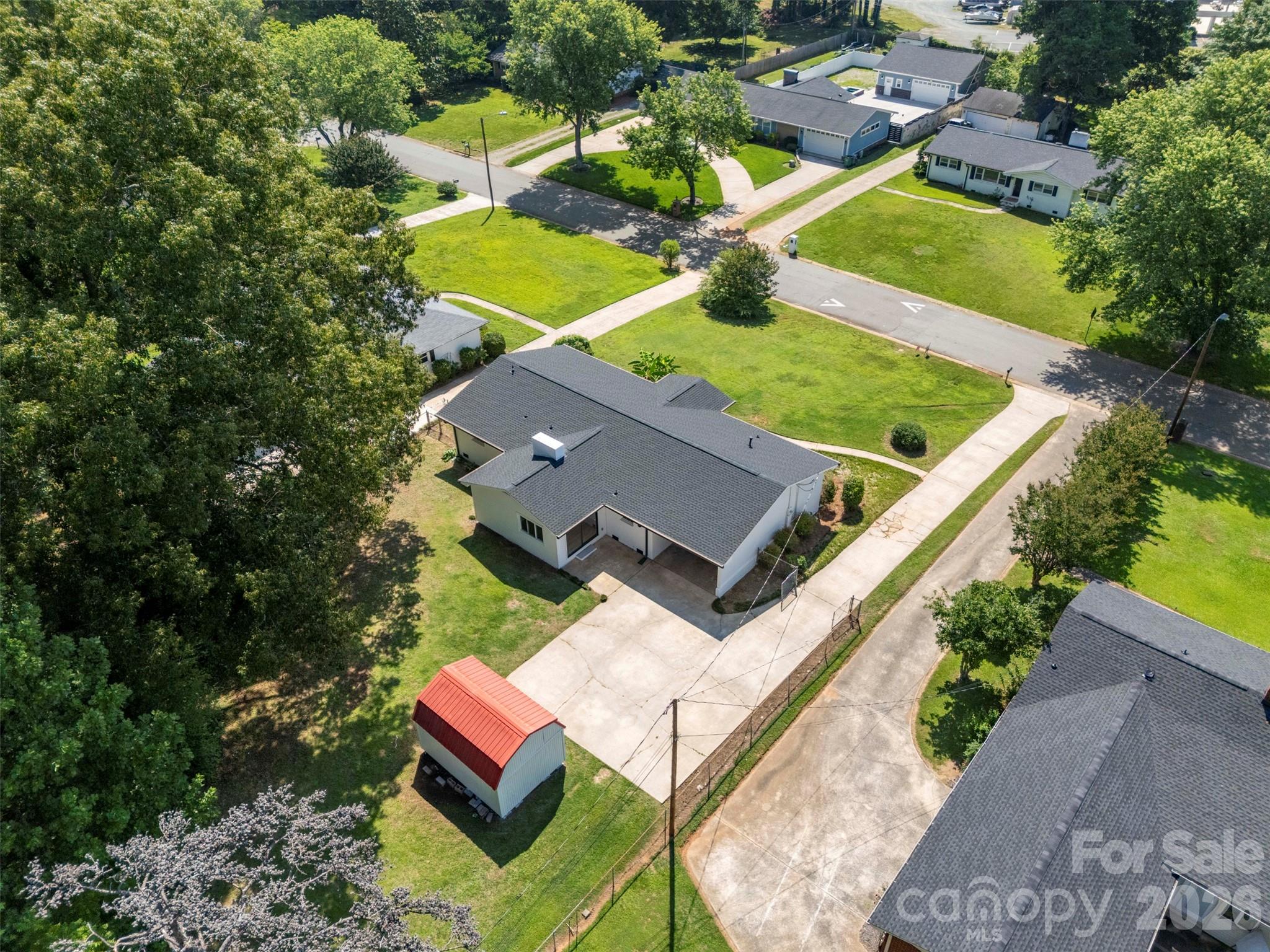 5421 Maplewood Lane — Charlotte