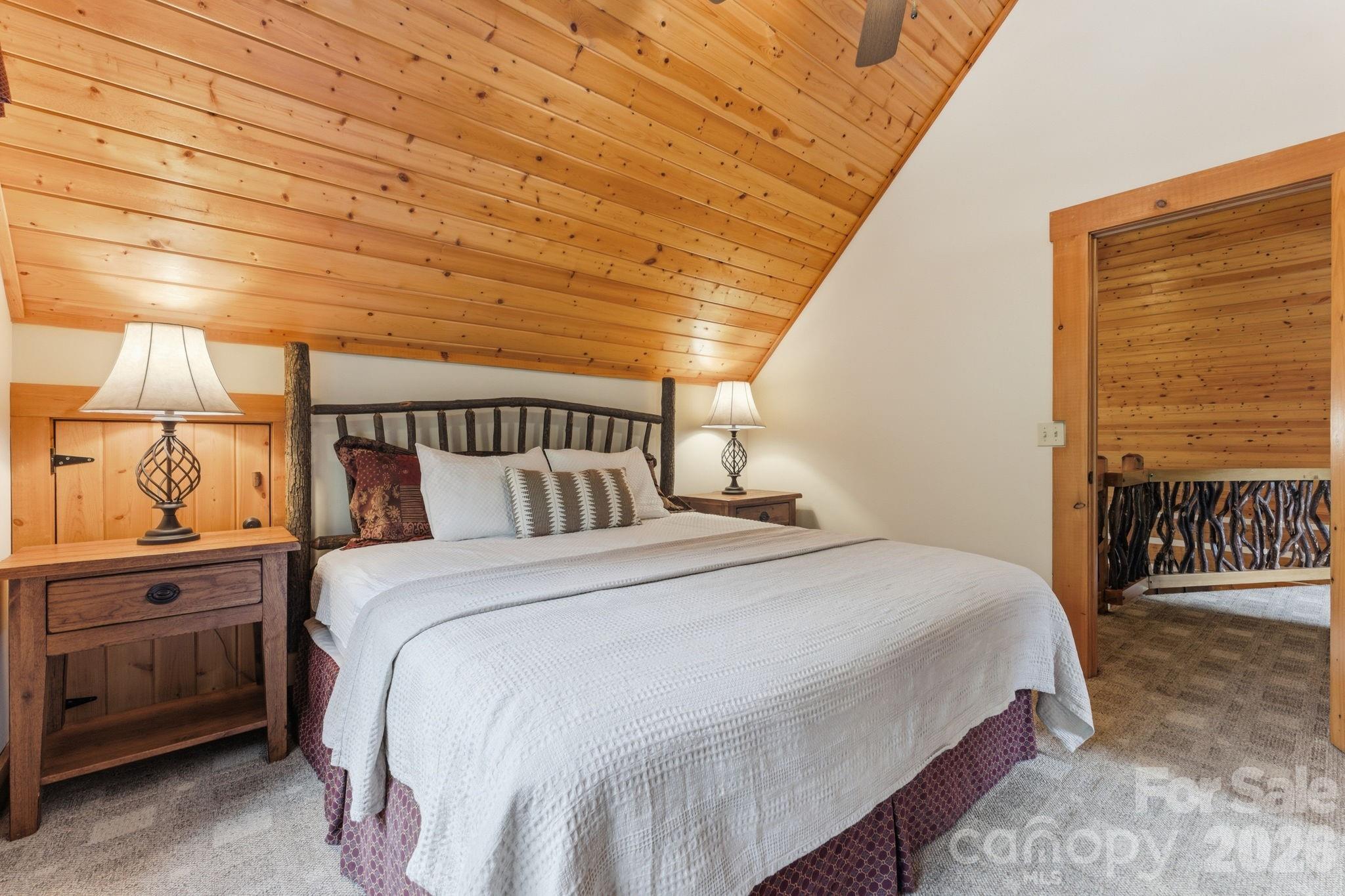 18 Rachels Circle — Maggie Valley