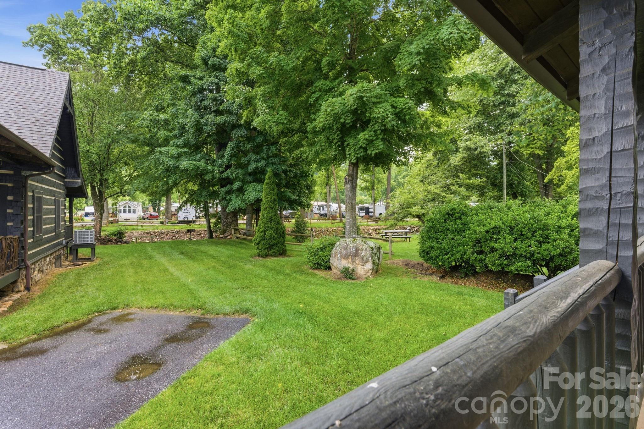 18 Rachels Circle — Maggie Valley