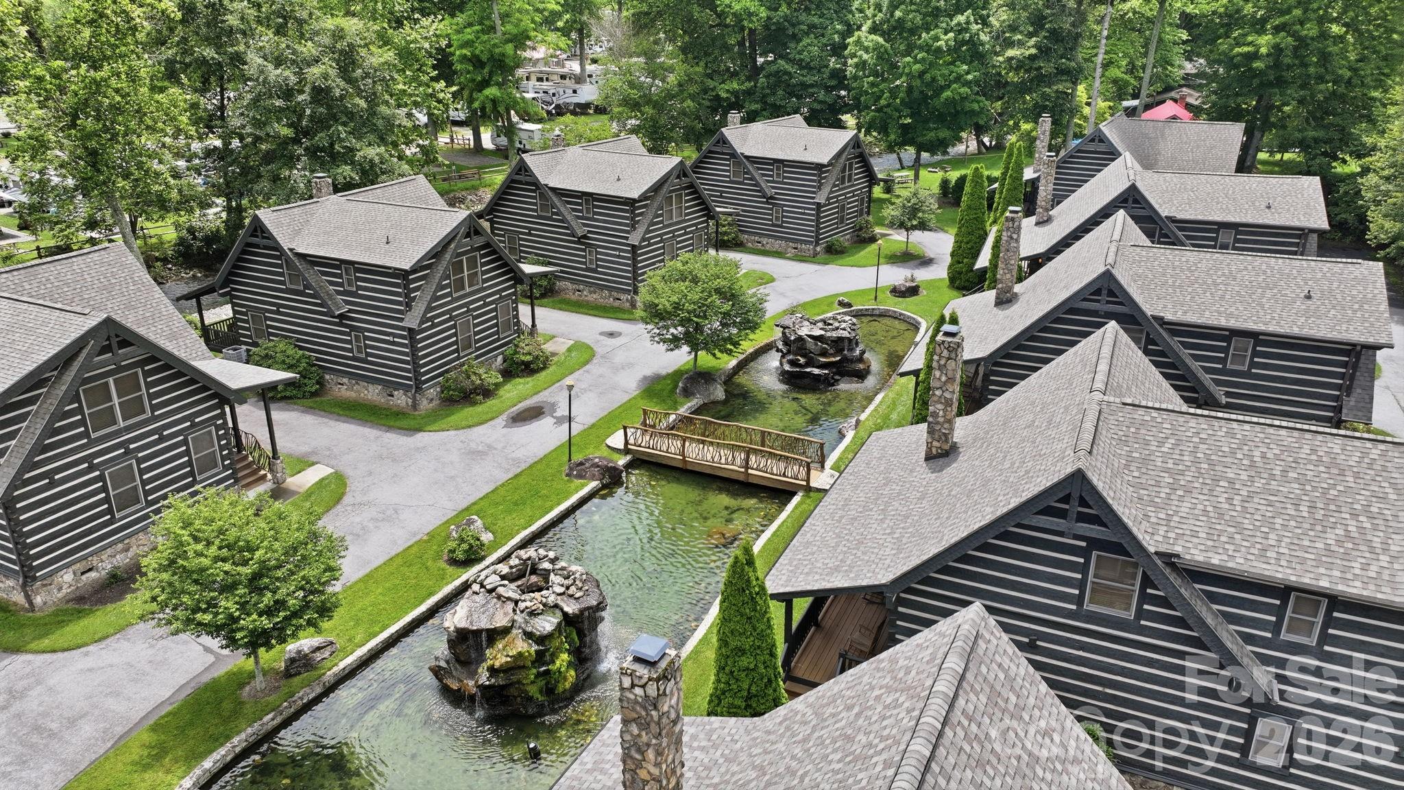 18 Rachels Circle — Maggie Valley