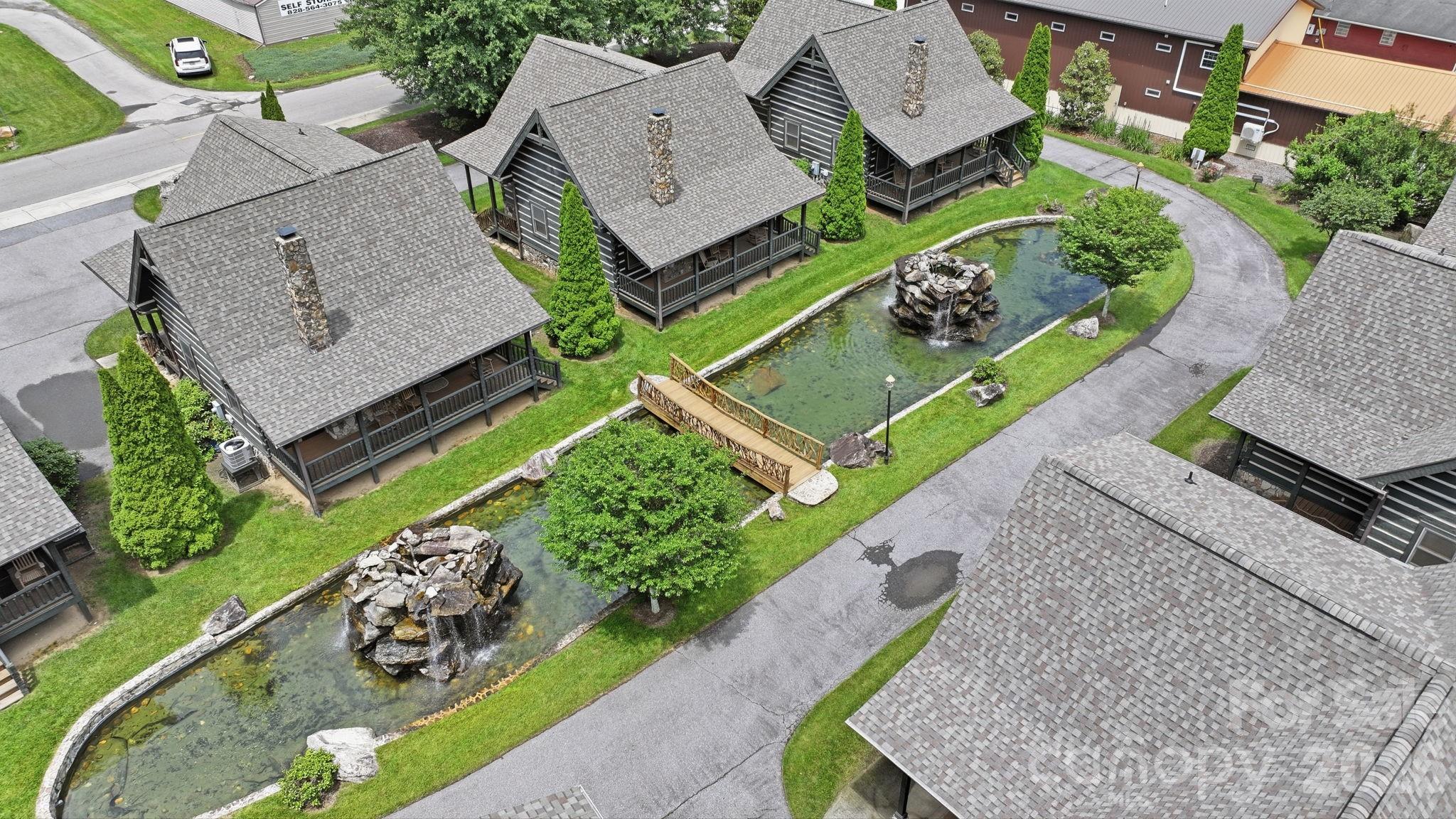 18 Rachels Circle — Maggie Valley
