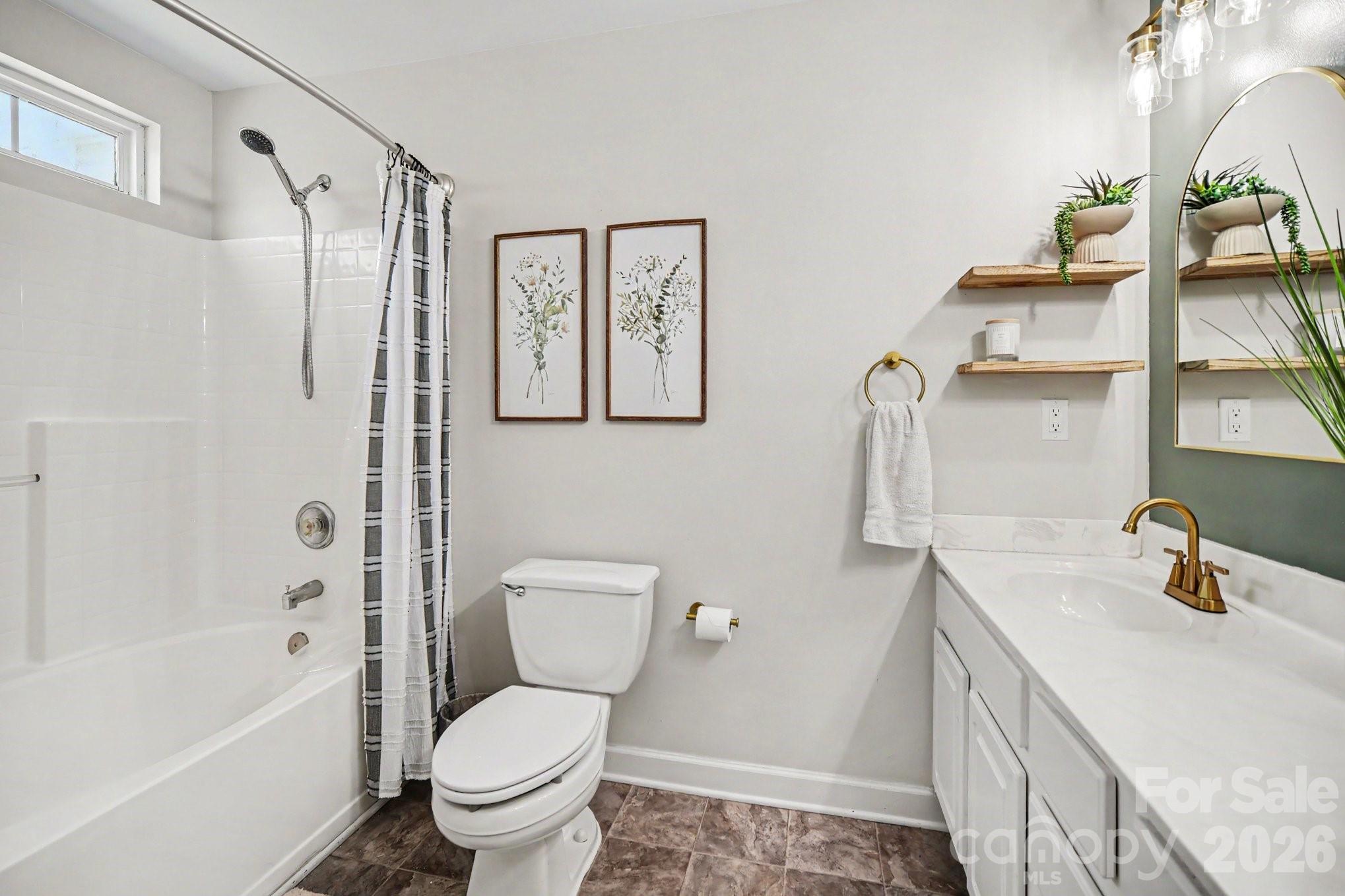 132 Brookhollow Drive — Mount Holly
