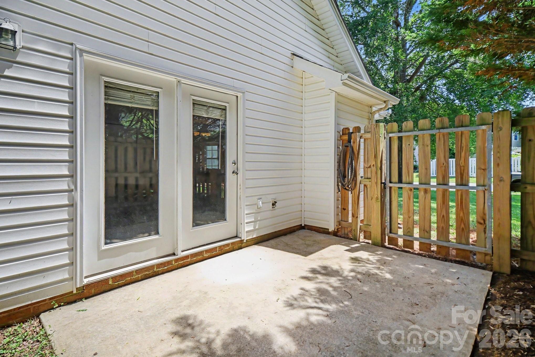 132 Brookhollow Drive — Mount Holly