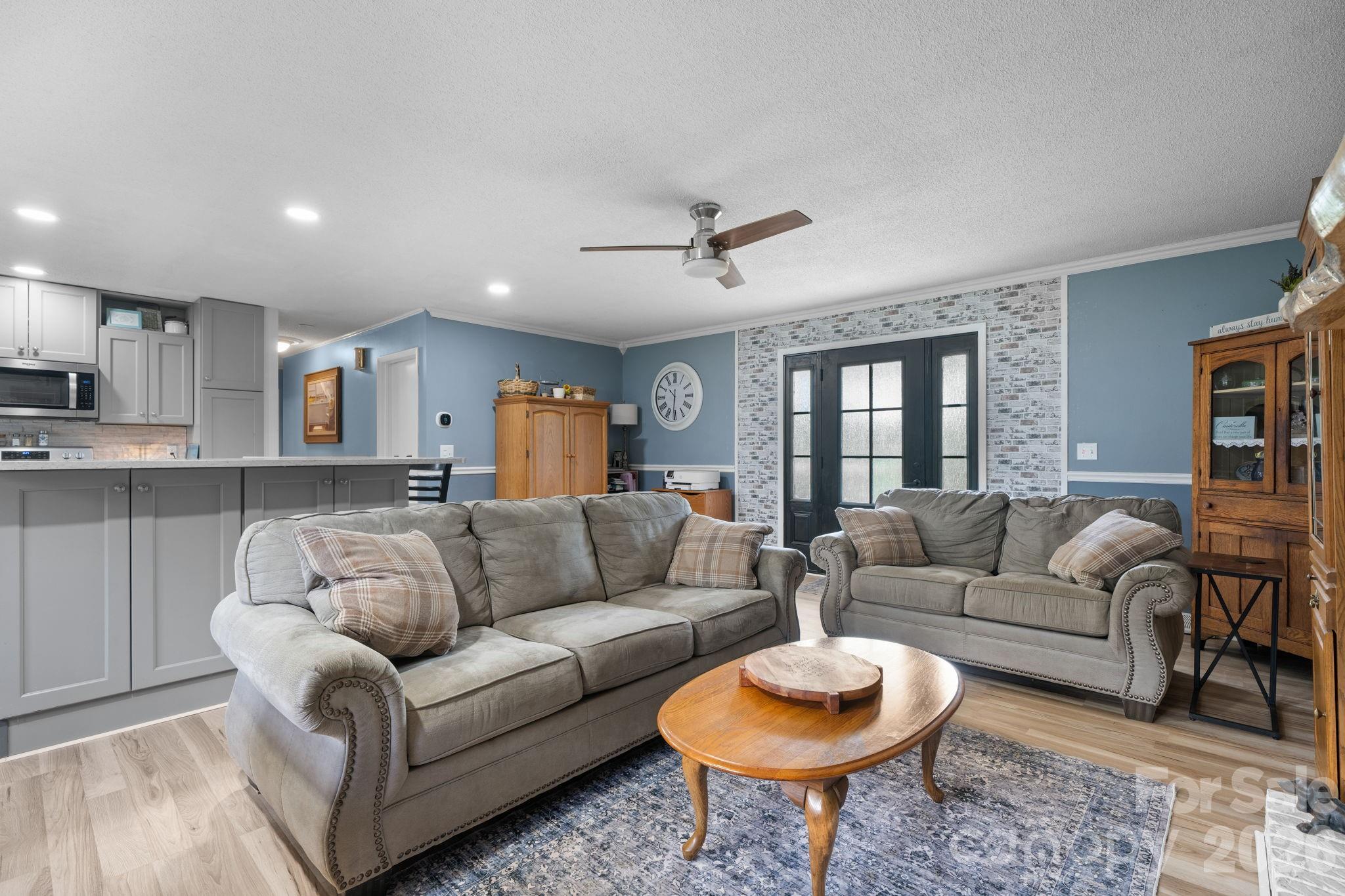 35 Glendale Drive — Spruce Pine