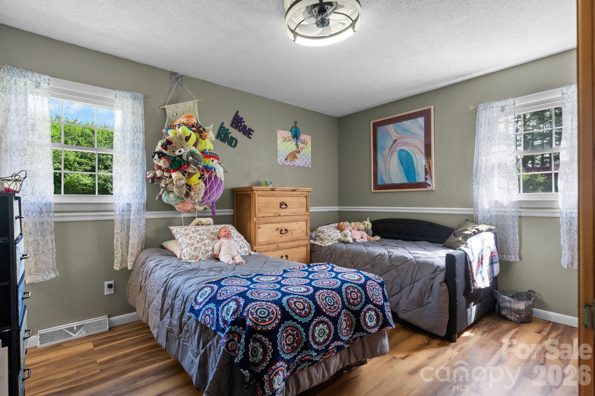 35 Glendale Drive — Spruce Pine