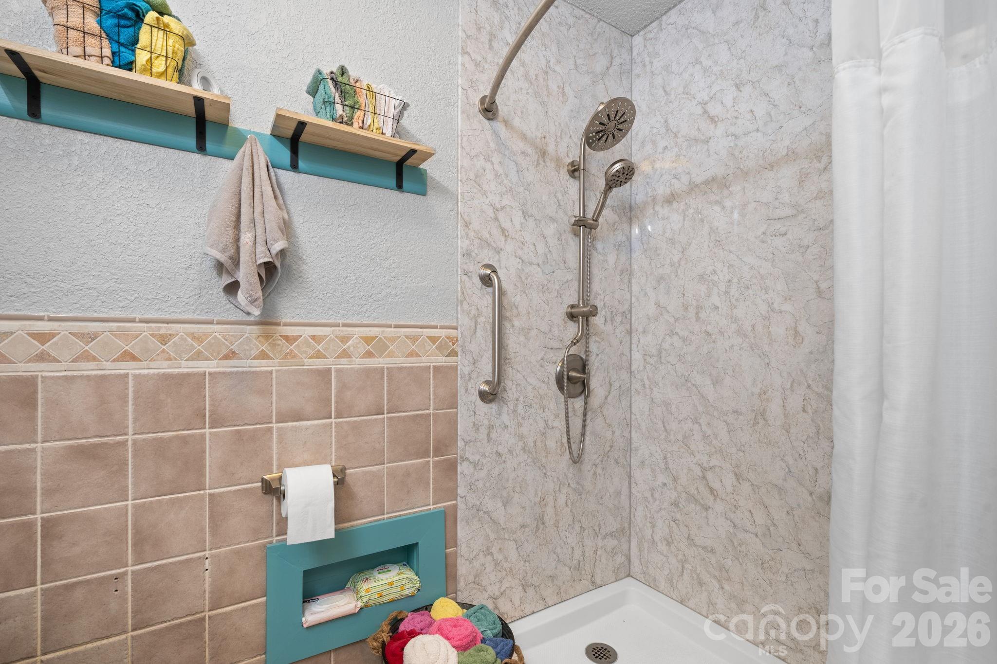 35 Glendale Drive — Spruce Pine