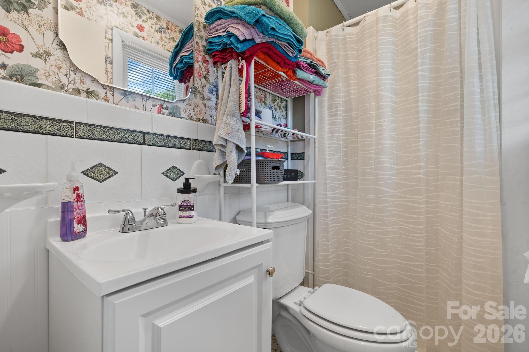 35 Glendale Drive — Spruce Pine
