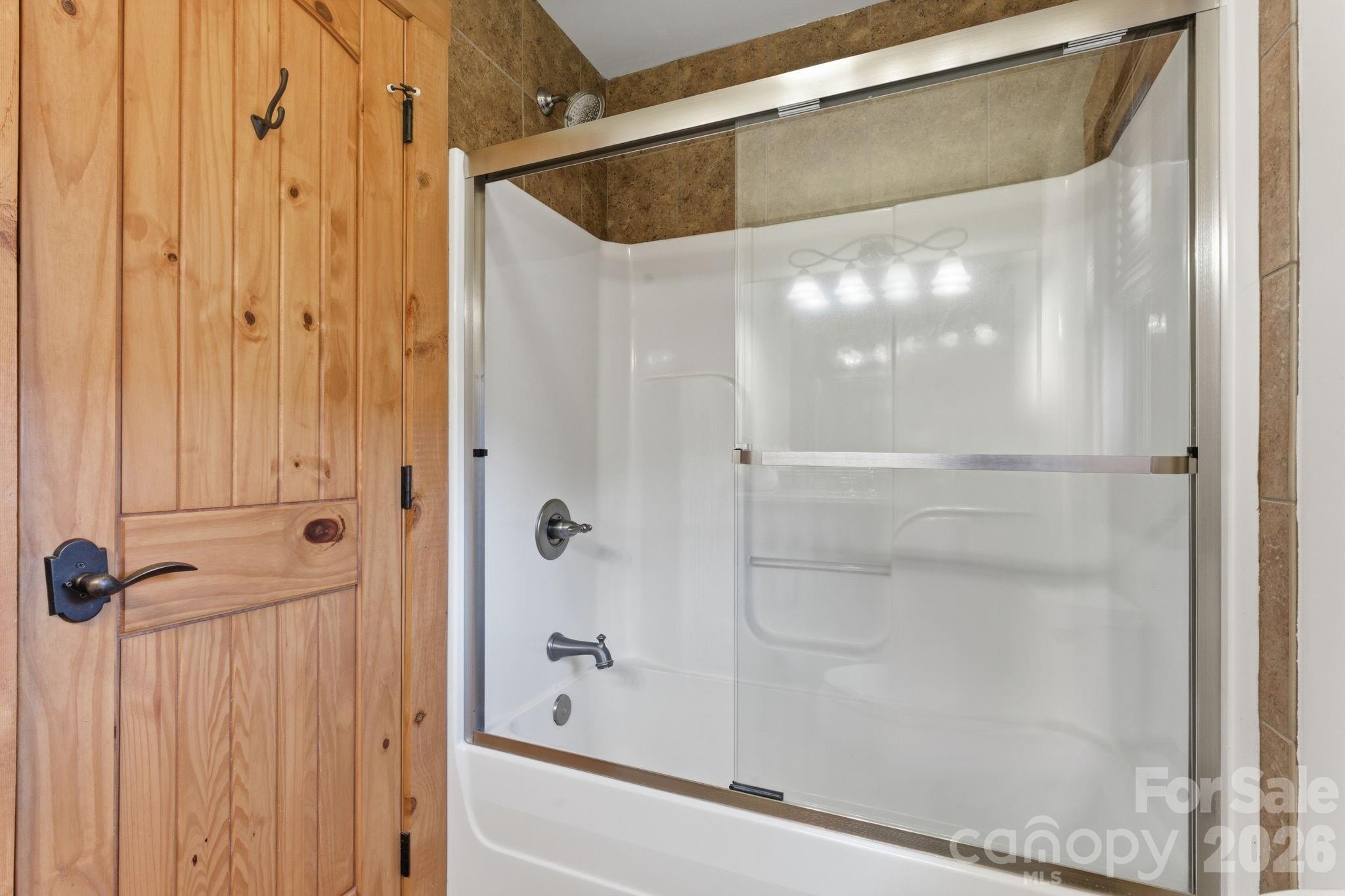 17 Rachels Circle — Maggie Valley