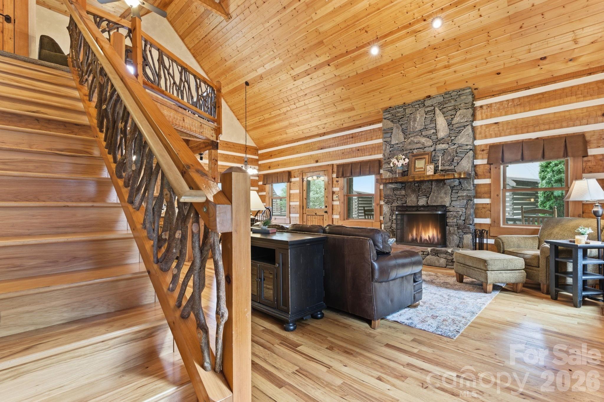 17 Rachels Circle — Maggie Valley