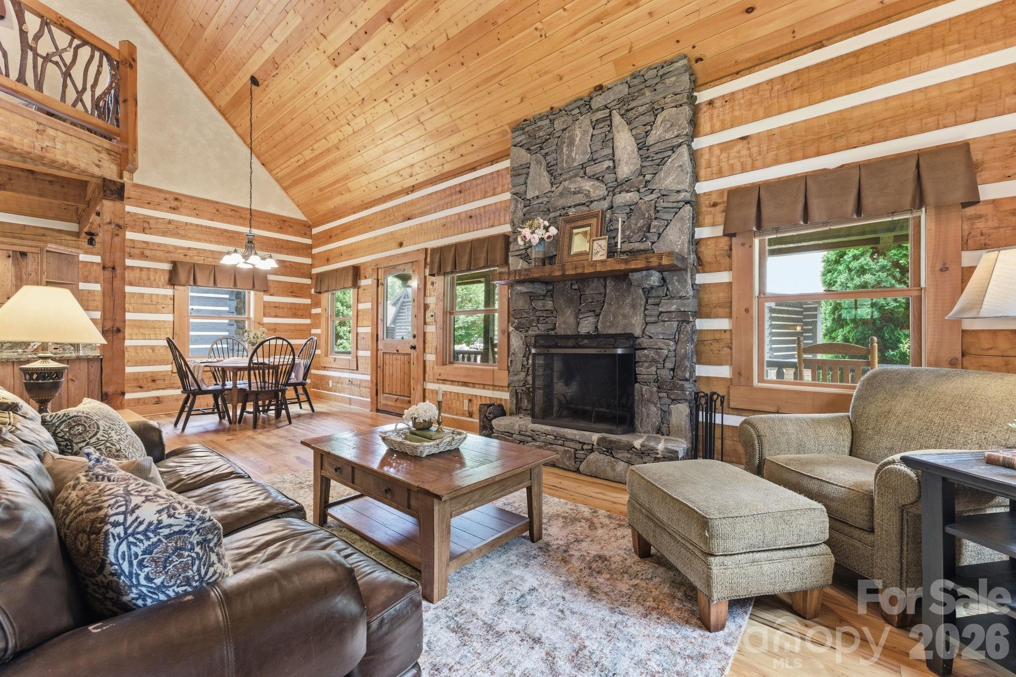 17 Rachels Circle — Maggie Valley