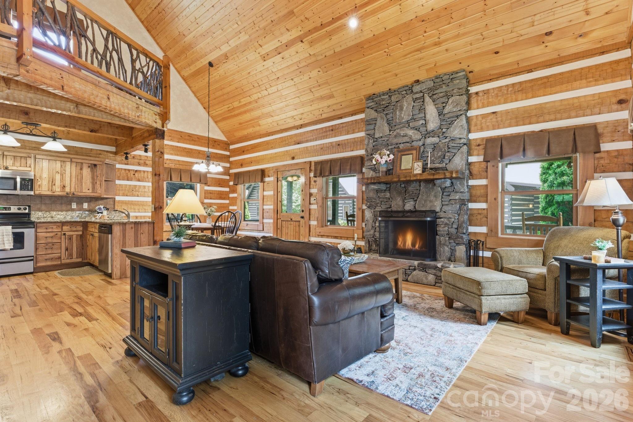 17 Rachels Circle — Maggie Valley