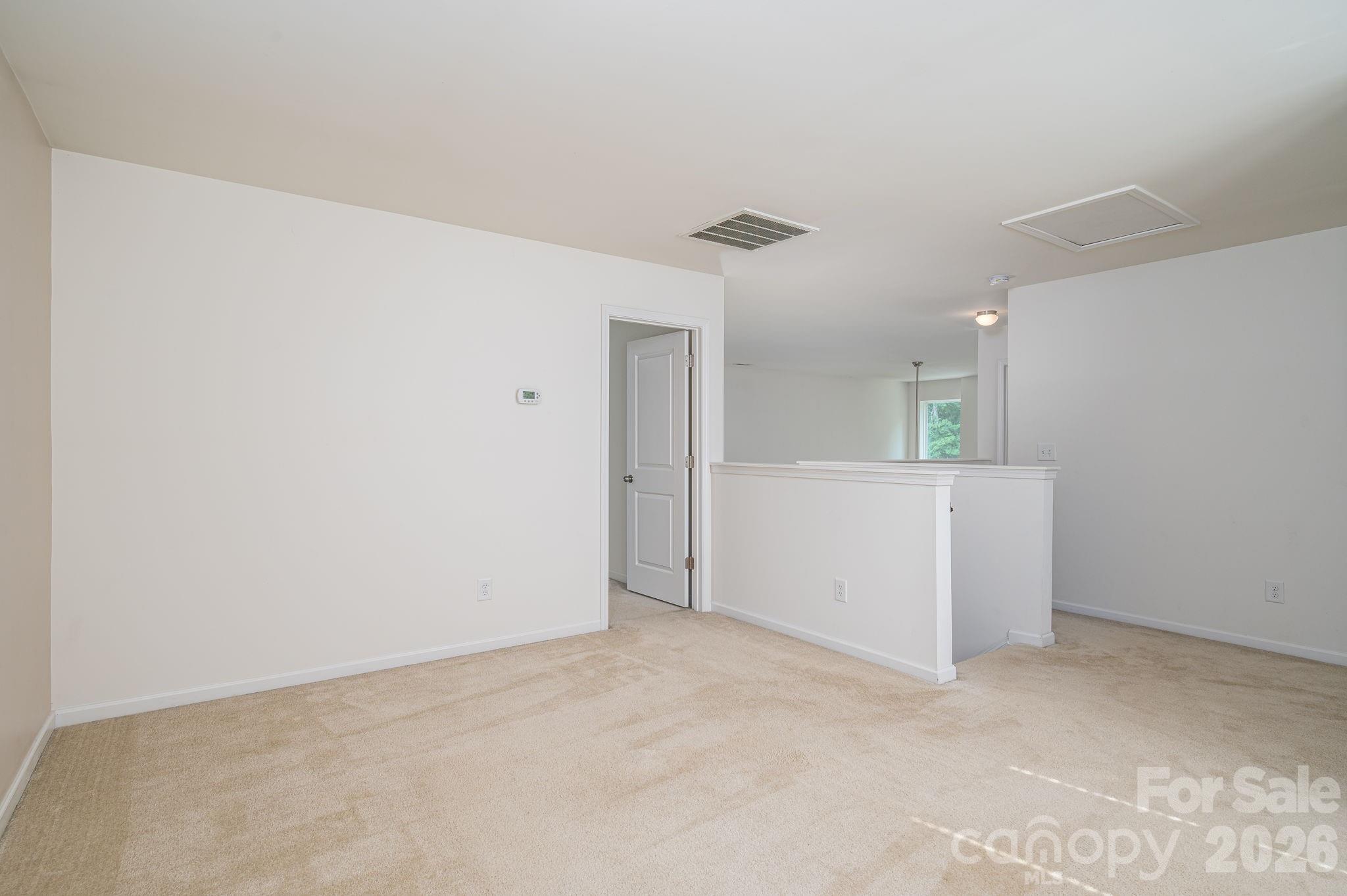612 Augustus Lane — Mount Holly