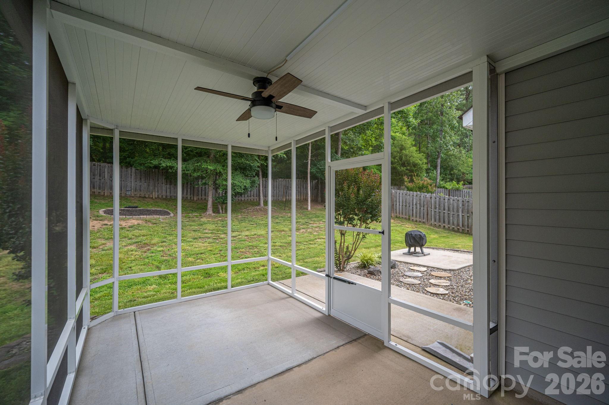612 Augustus Lane — Mount Holly