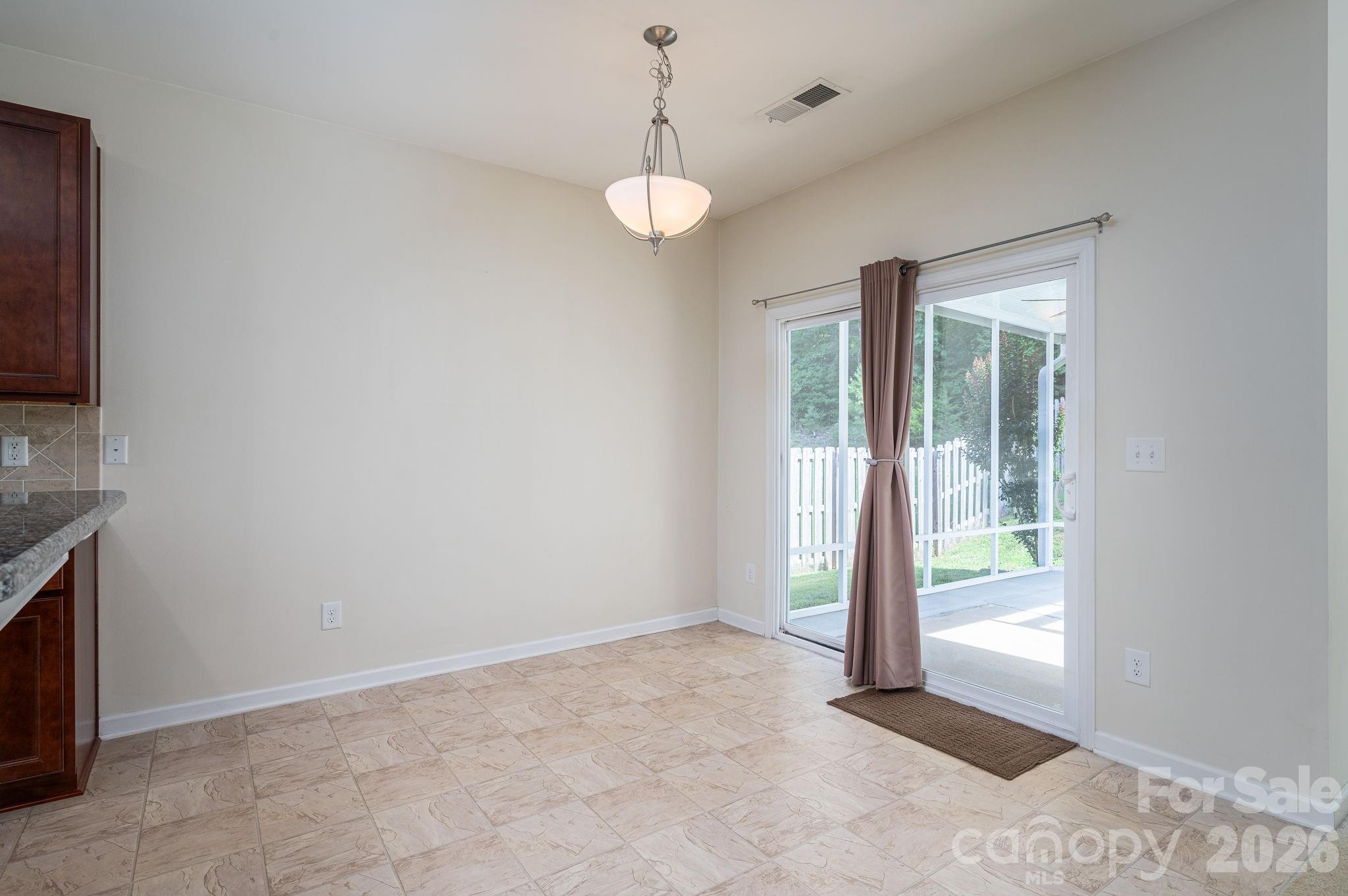 612 Augustus Lane — Mount Holly