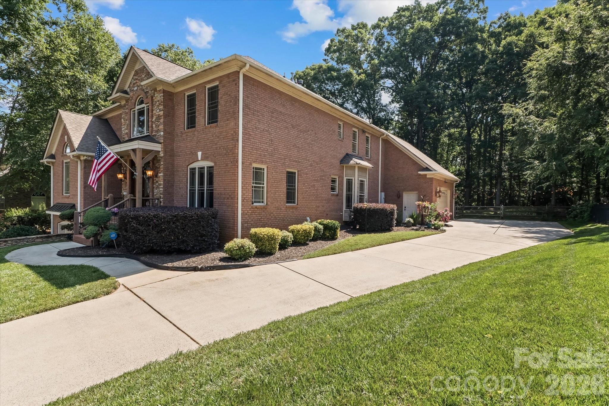 6324 Pumpernickel Lane — Monroe