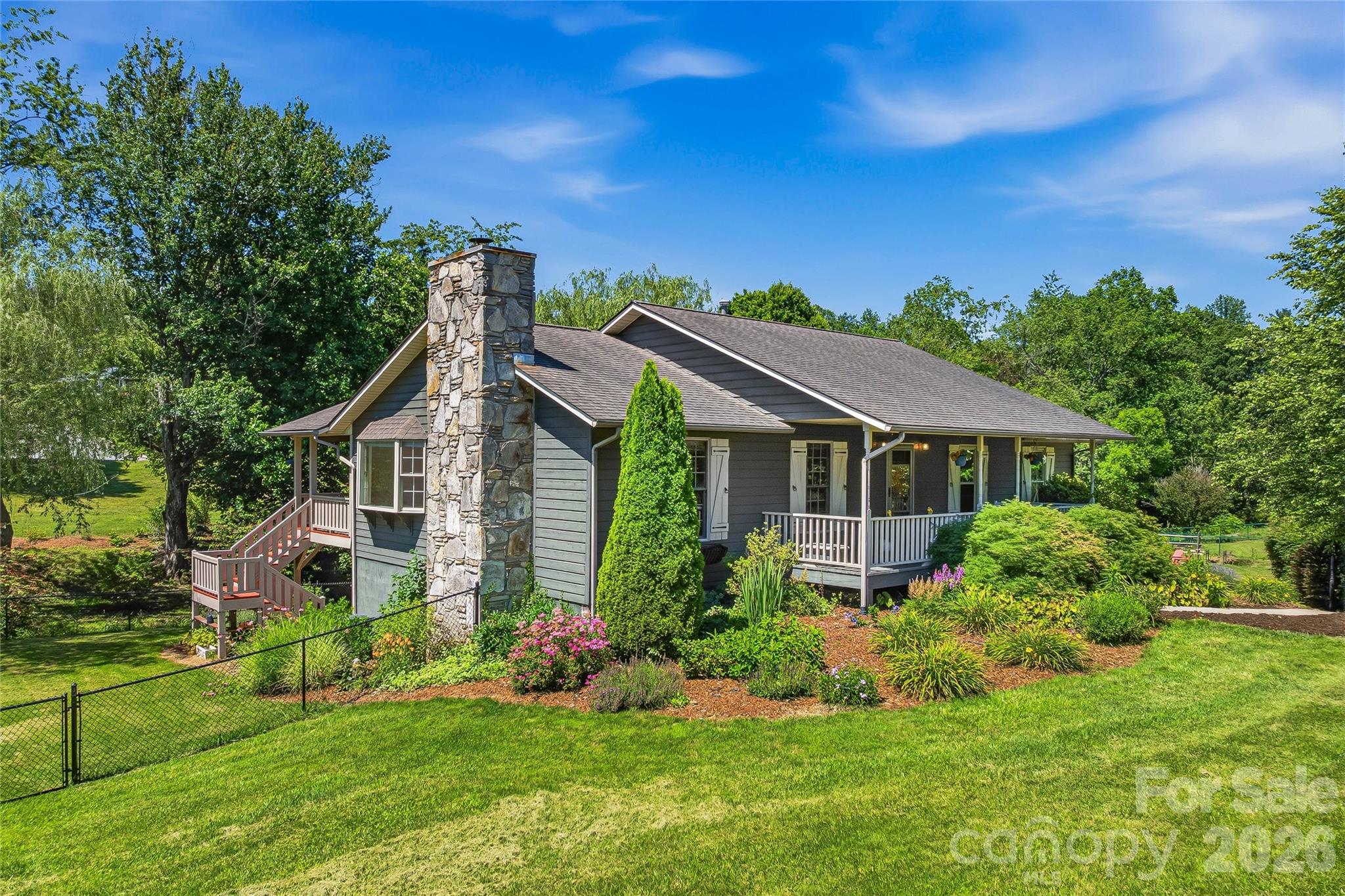 279 Woody Lane — Asheville