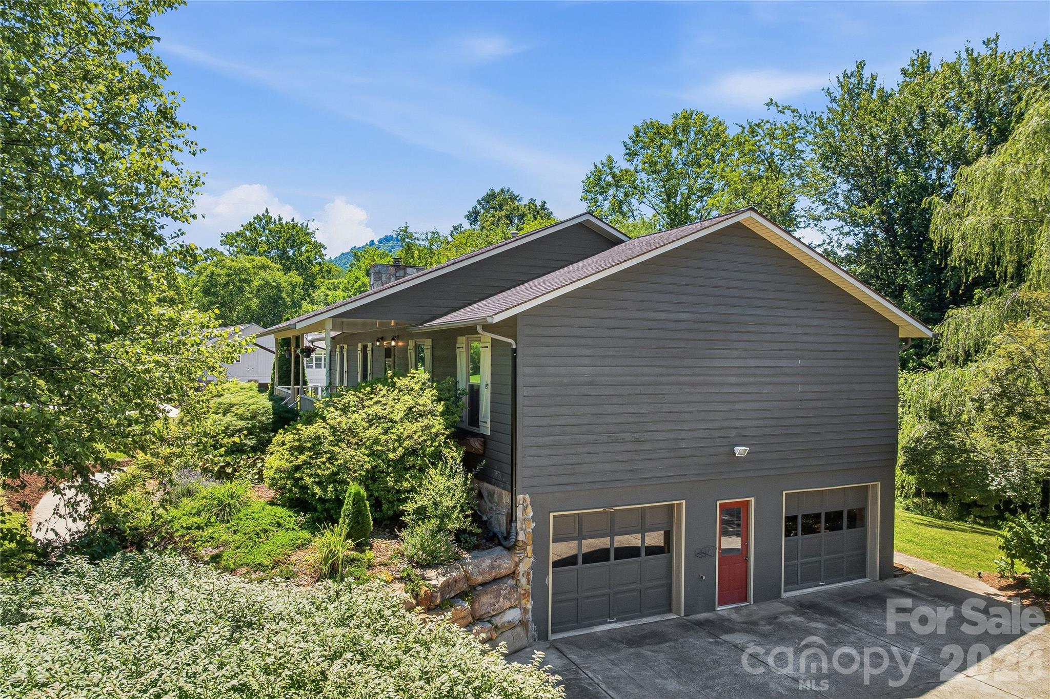 279 Woody Lane — Asheville