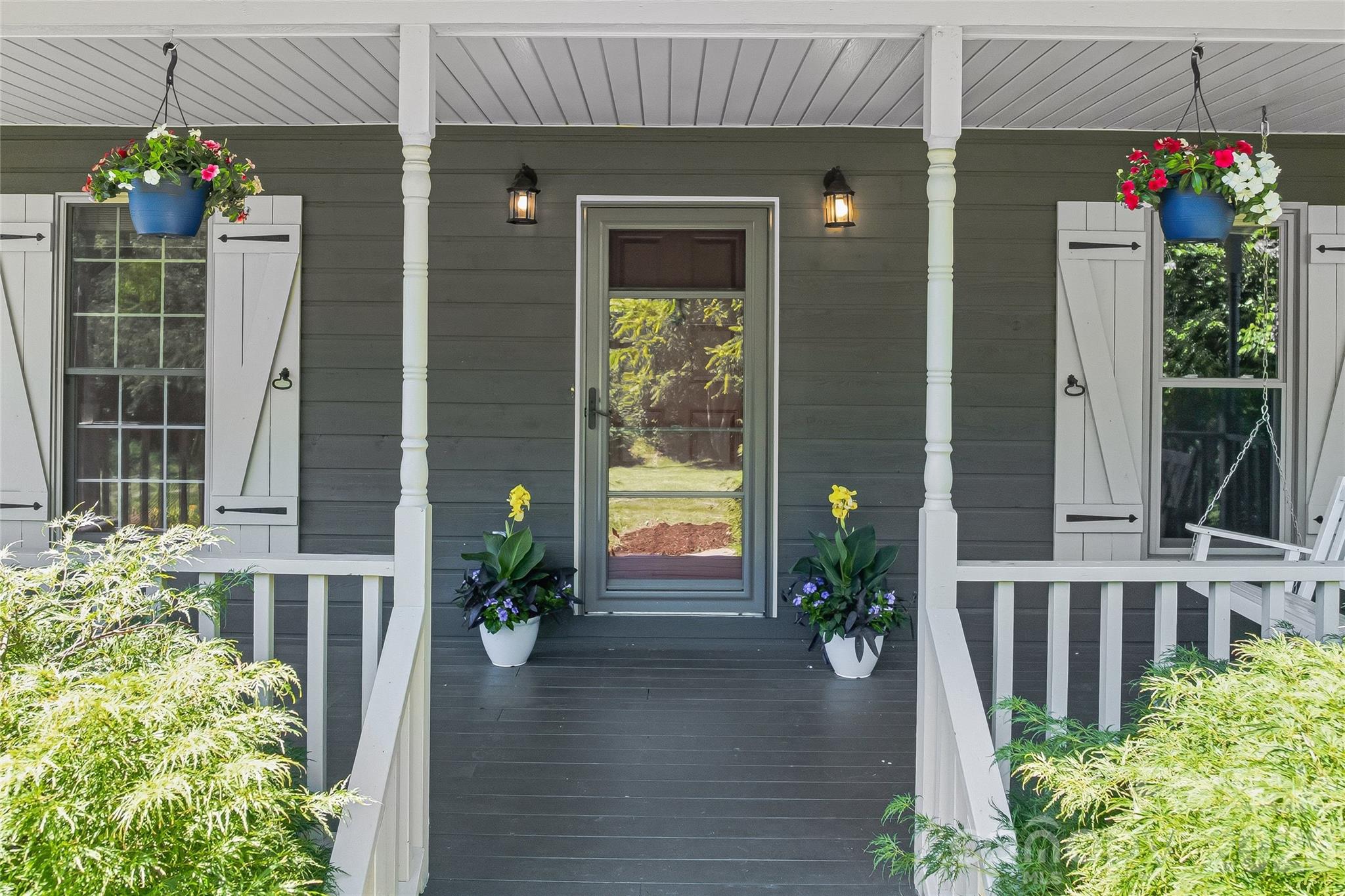 279 Woody Lane — Asheville