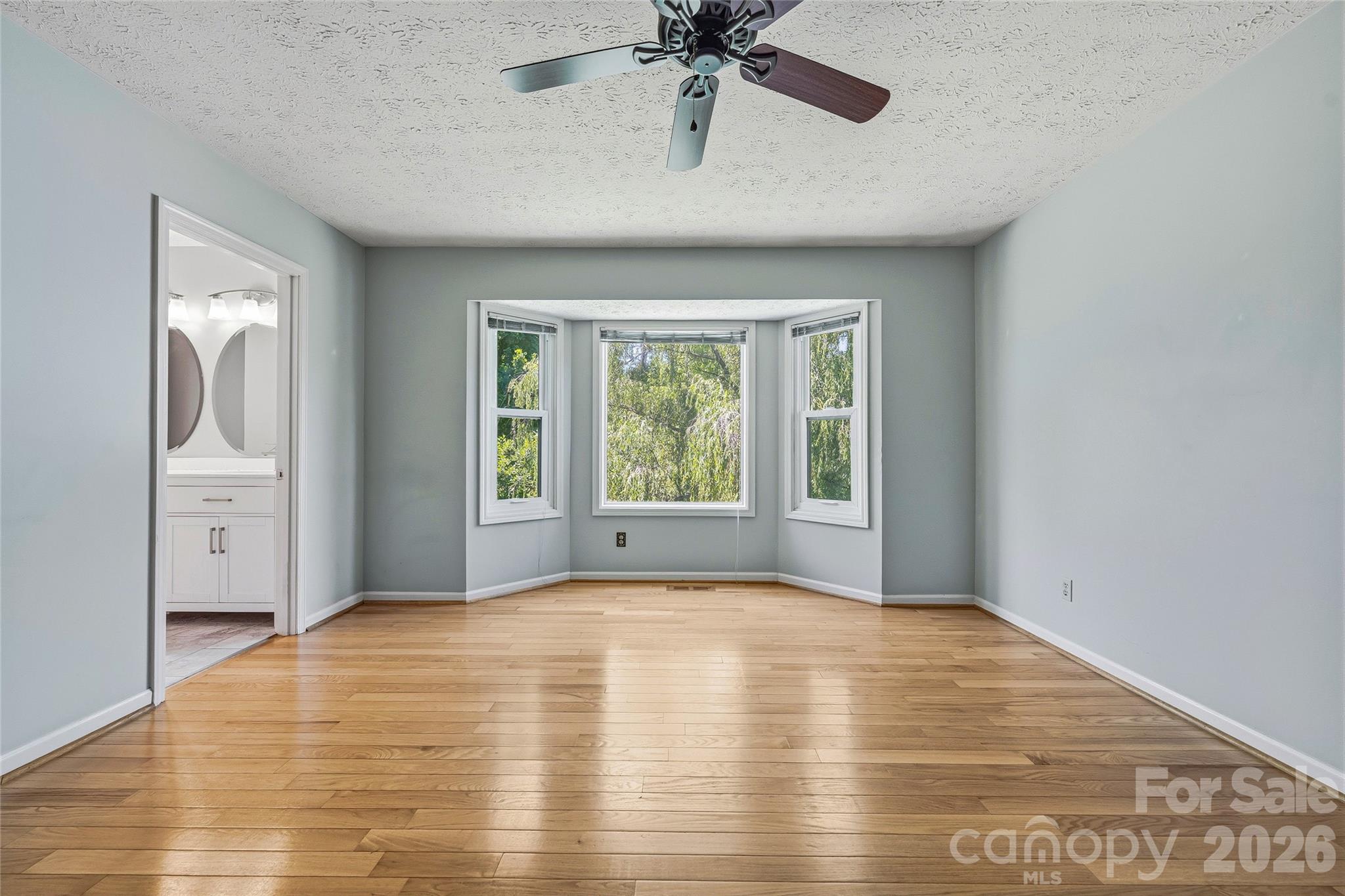 279 Woody Lane — Asheville