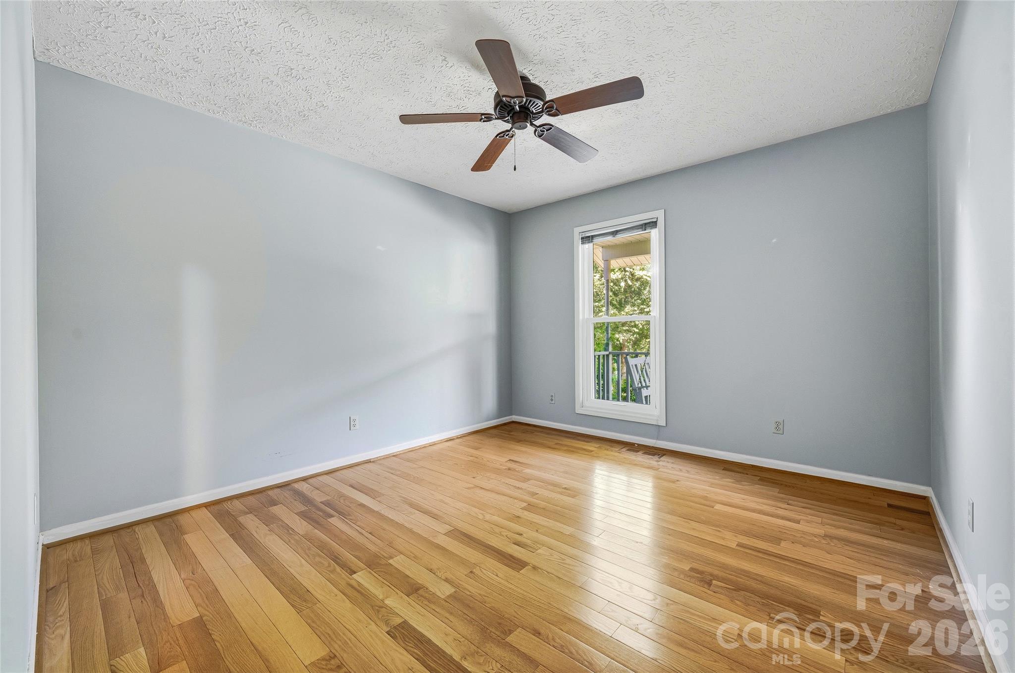 279 Woody Lane — Asheville