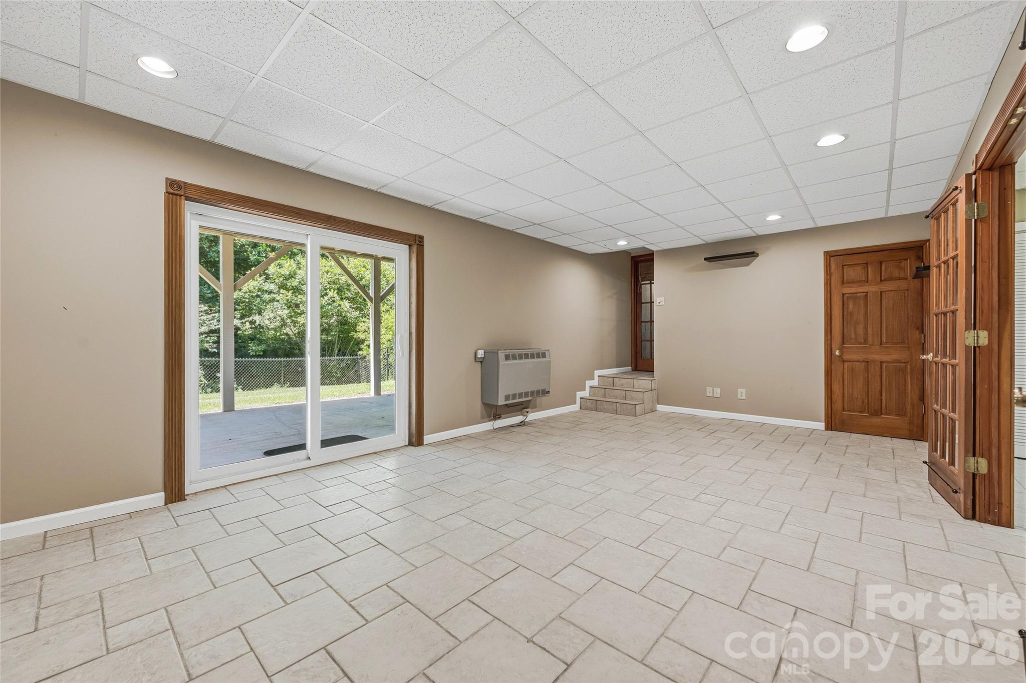 279 Woody Lane — Asheville