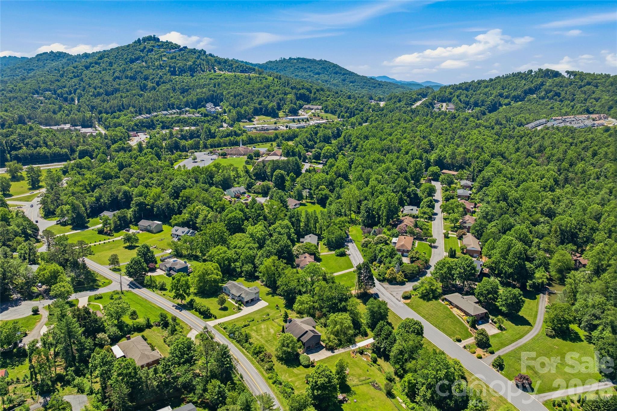 279 Woody Lane — Asheville