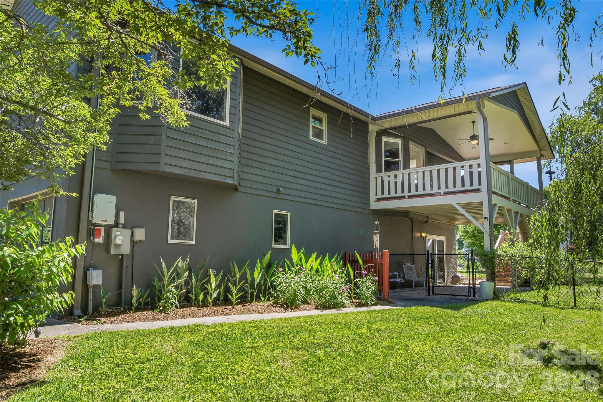 279 Woody Lane — Asheville