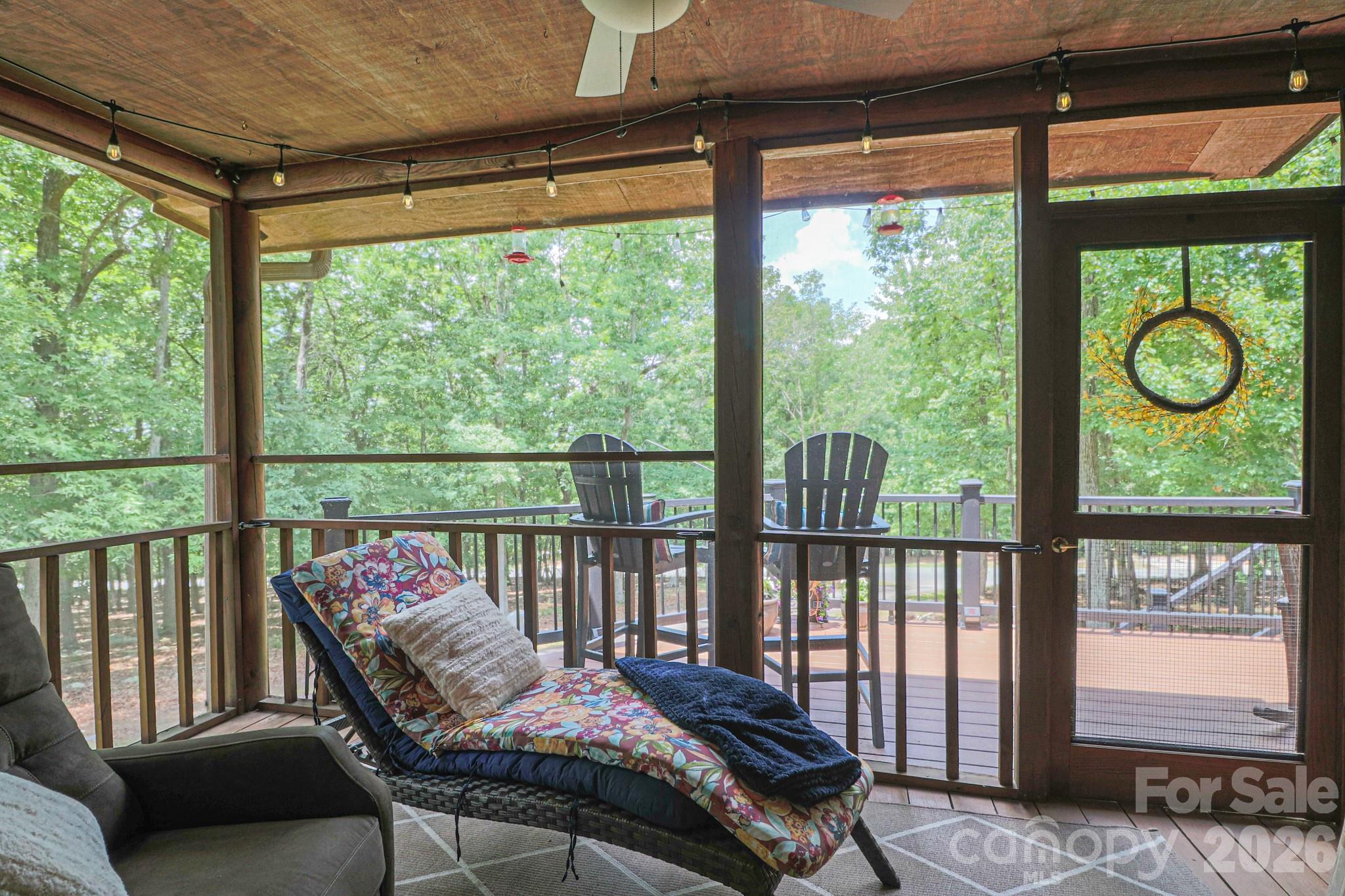 2211 Rocky Cove Lane — Denton