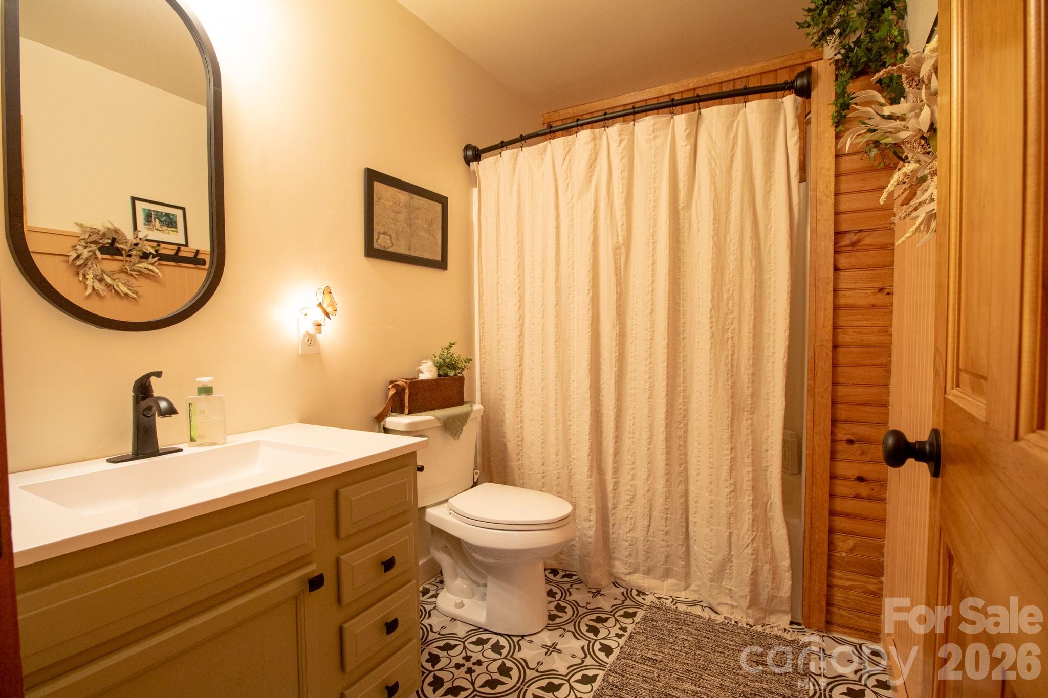 2211 Rocky Cove Lane — Denton