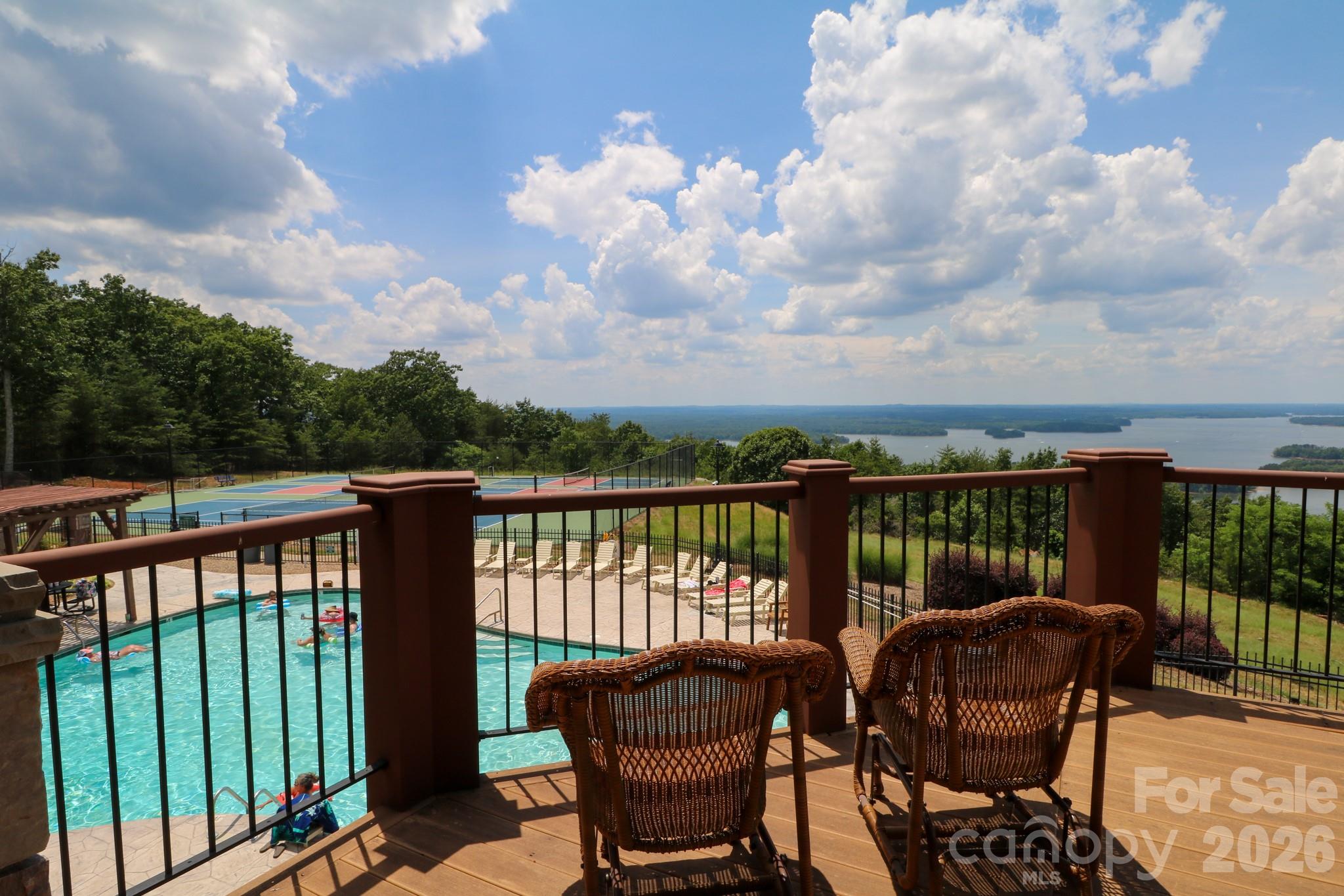 2211 Rocky Cove Lane — Denton