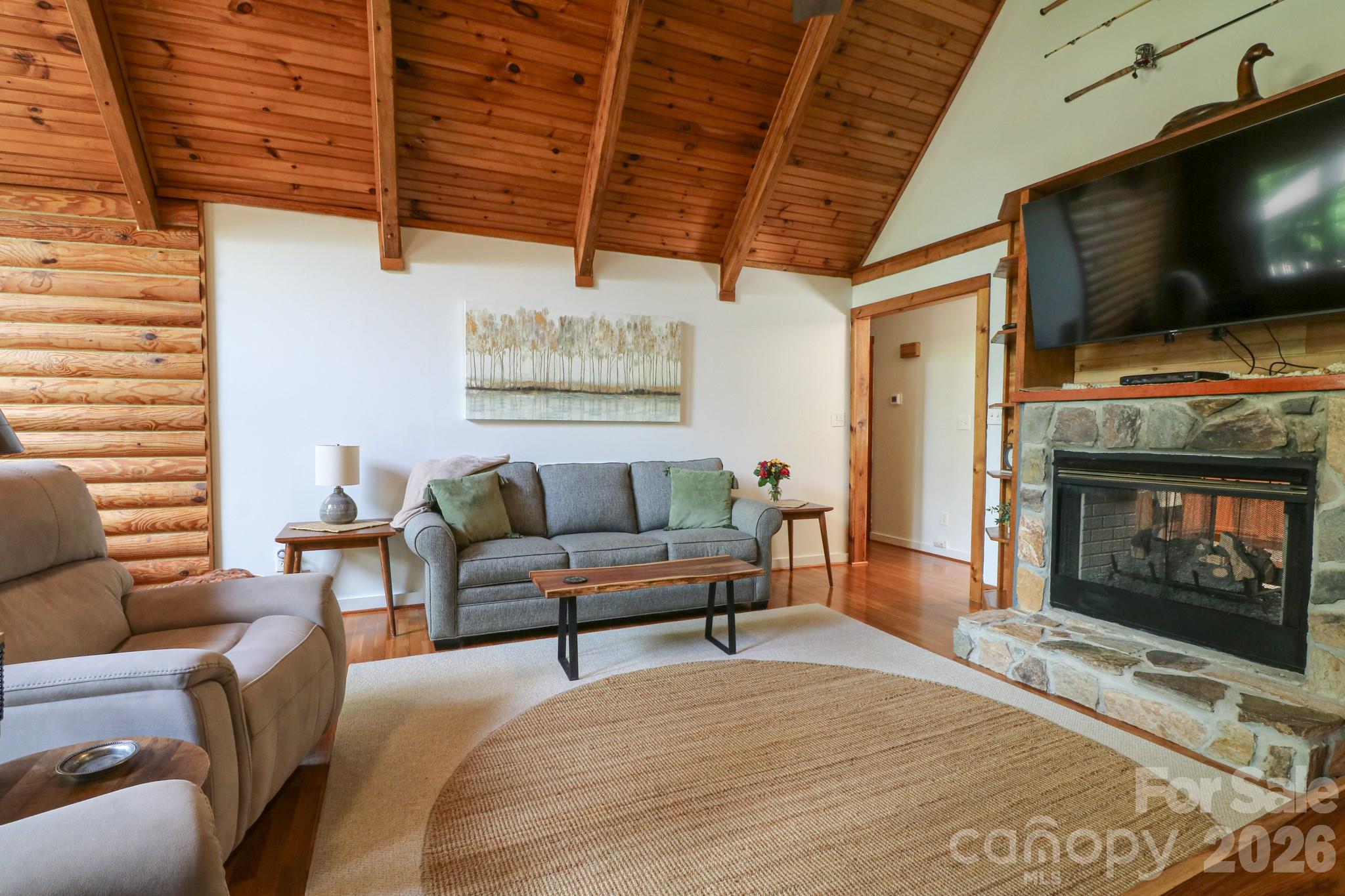 2211 Rocky Cove Lane — Denton