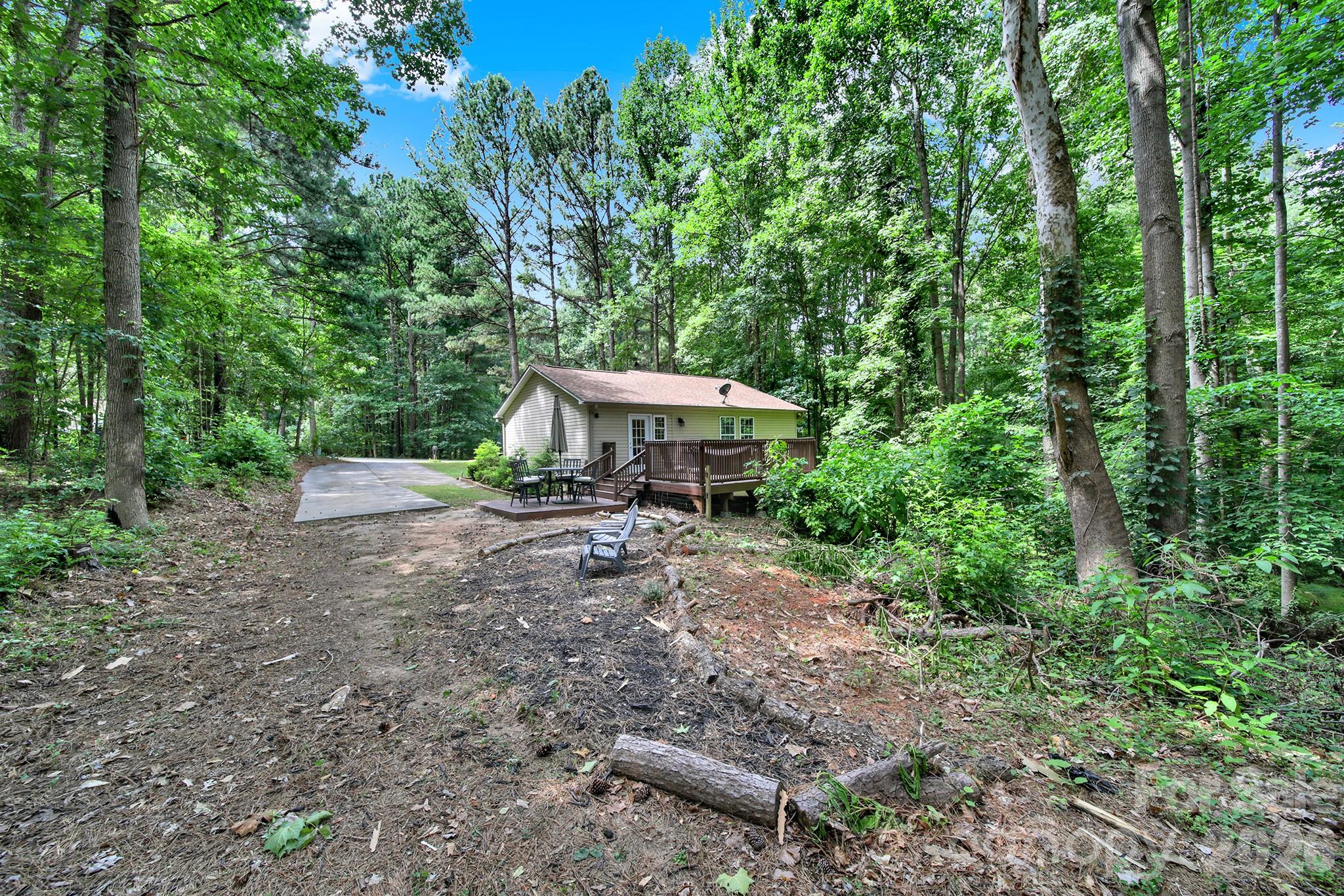123 Greentree Drive — Mooresville