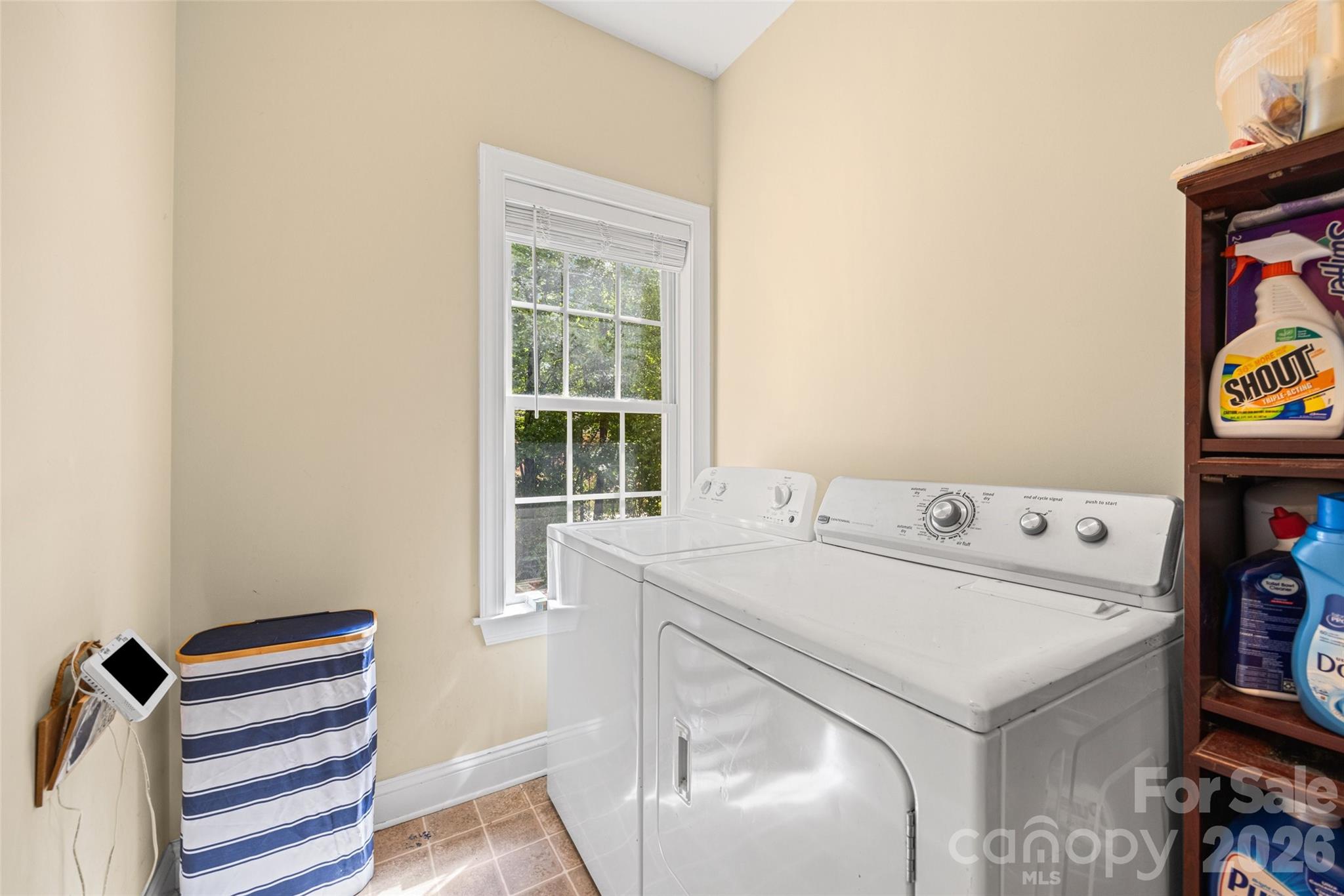 2035 Slippery Rock Cove — Clover