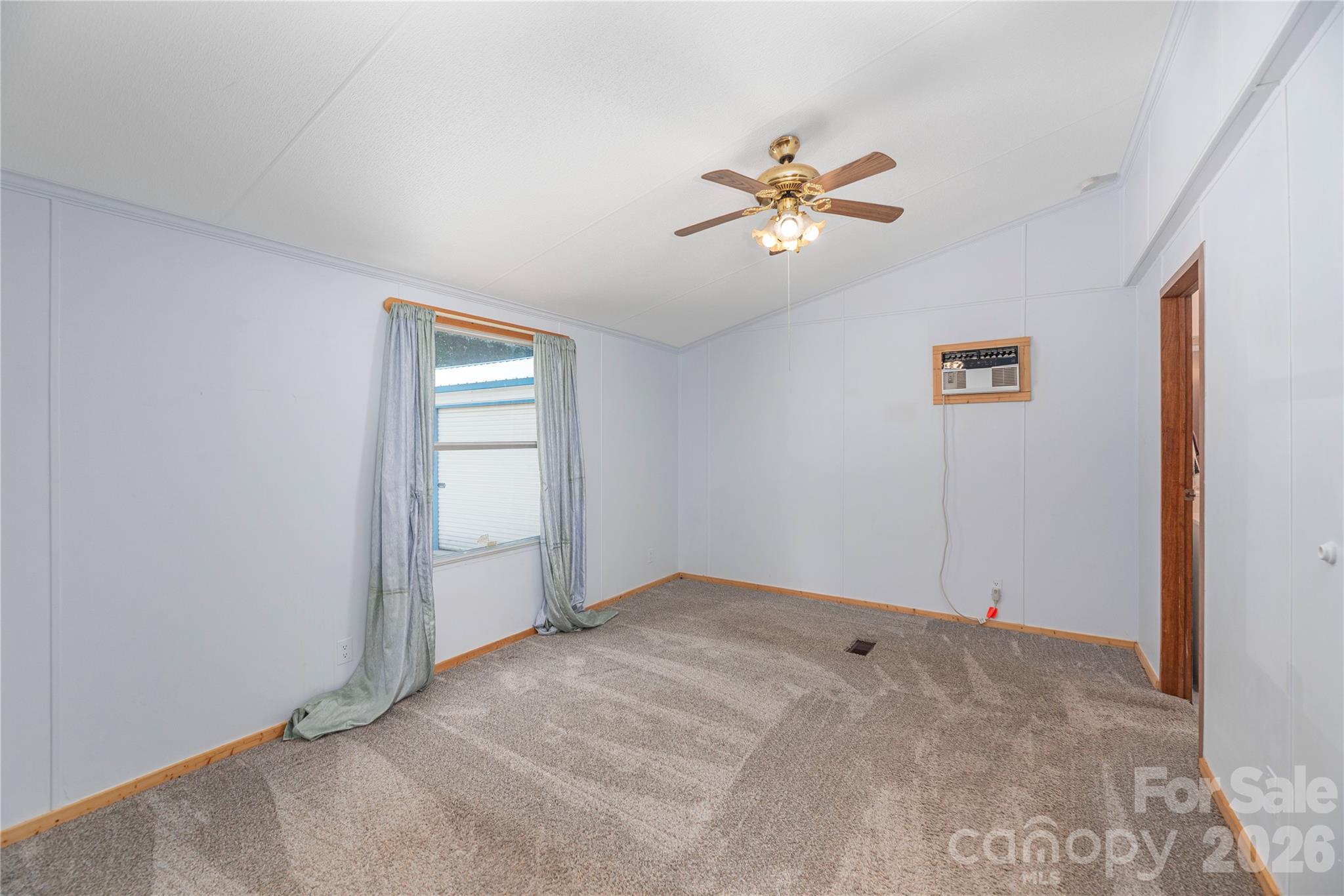 1458 Old Balsam Road — Waynesville